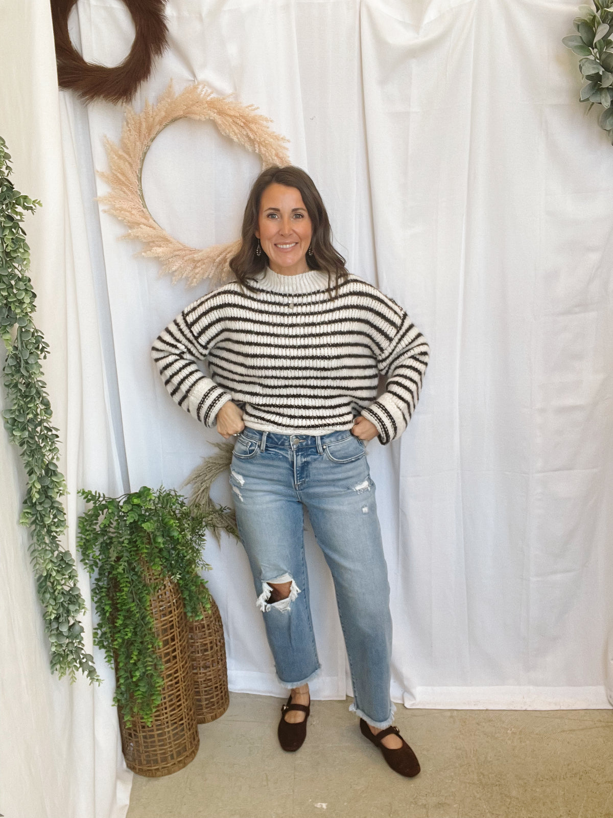 Risen Laurie Barrel Jeans-Jeans-risen-The Silo Boutique, Women's Fashion Boutique Located in Warren and Grand Forks North Dakota