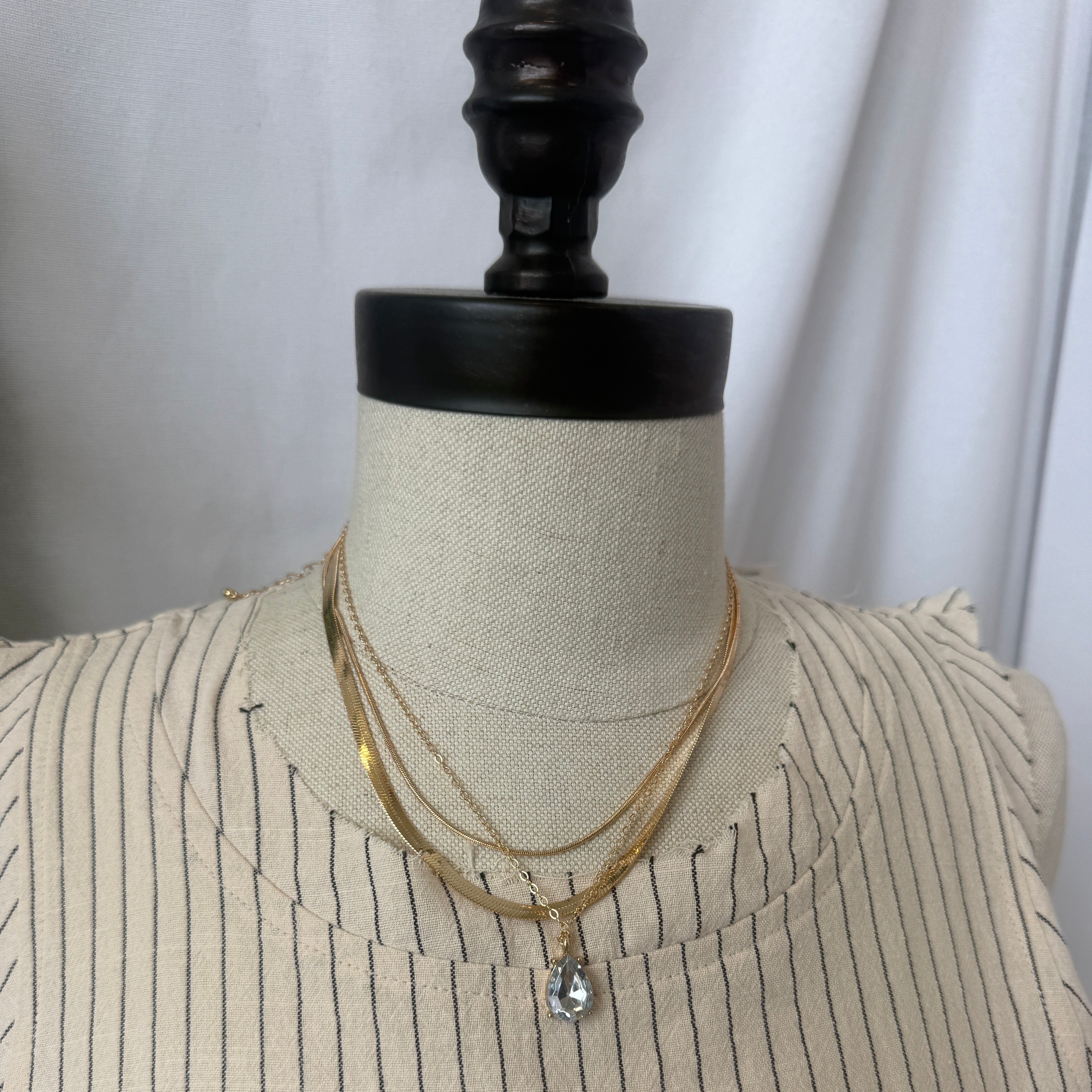 Trio Tear Drop Stone Necklace-Necklaces-fame-The Silo Boutique, Women's Fashion Boutique Located in Warren and Grand Forks North Dakota