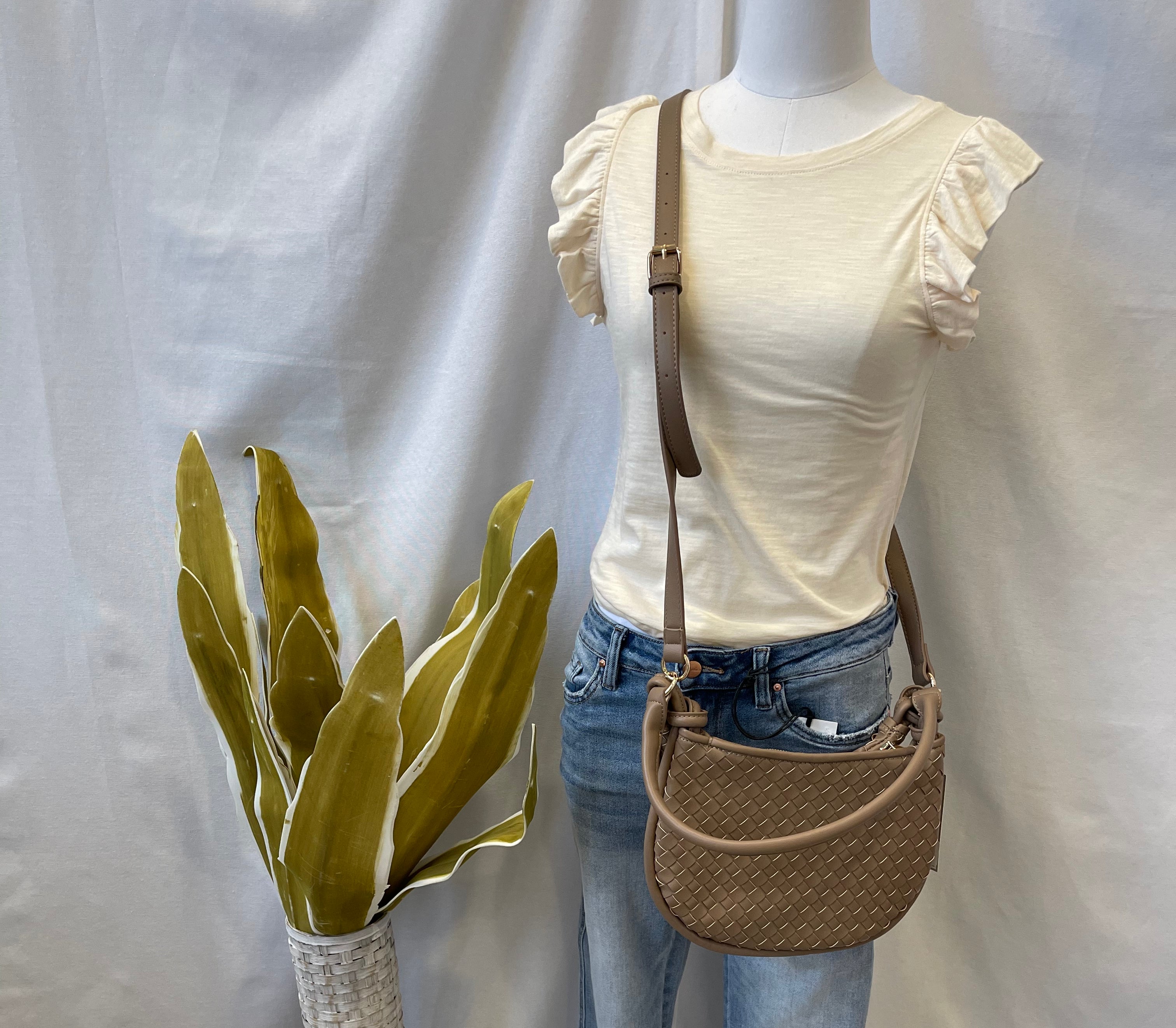 Jen and Co Kaylor Woven Purse-Taupe-Purses-Jen and Co-The Silo Boutique, Women's Fashion Boutique Located in Warren and Grand Forks North Dakota
