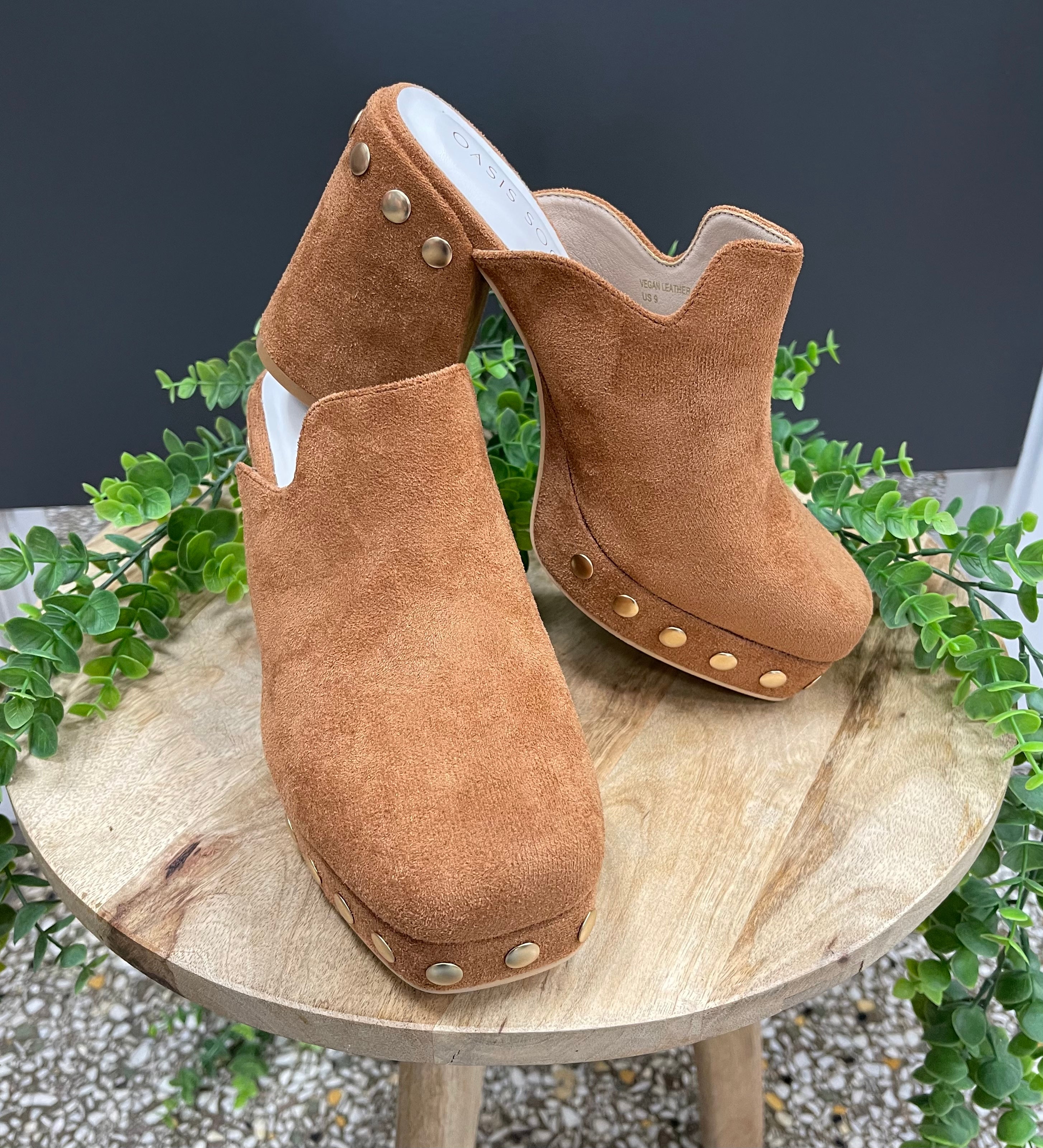Oasis Society Sierra Caramel Platform Clog-Final Sale-Clogs-oasis society-The Silo Boutique, Women's Fashion Boutique Located in Warren and Grand Forks North Dakota