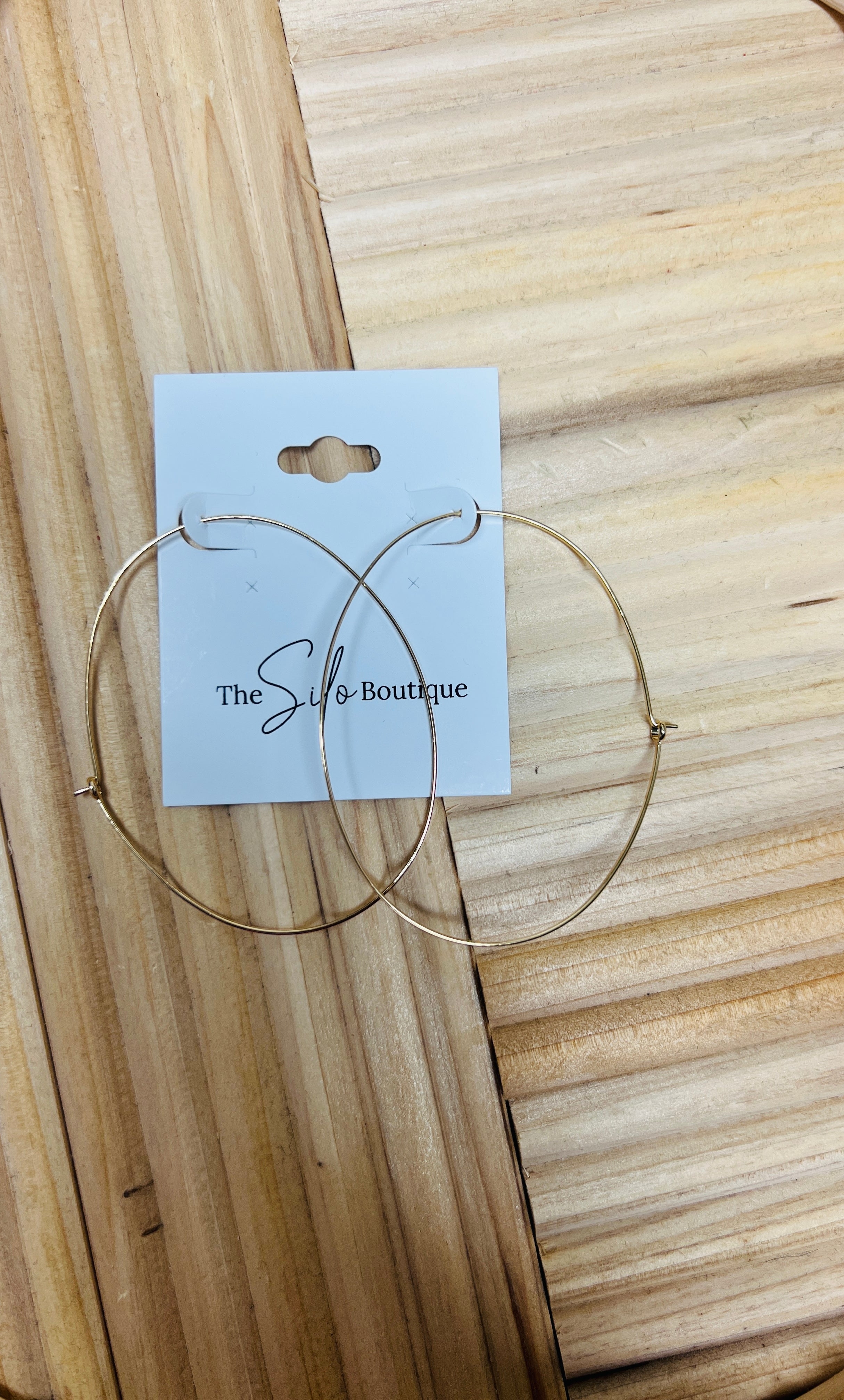 Thin Wire Hoop Earrings-Earrings-Fame-The Silo Boutique, Women's Fashion Boutique Located in Warren and Grand Forks North Dakota
