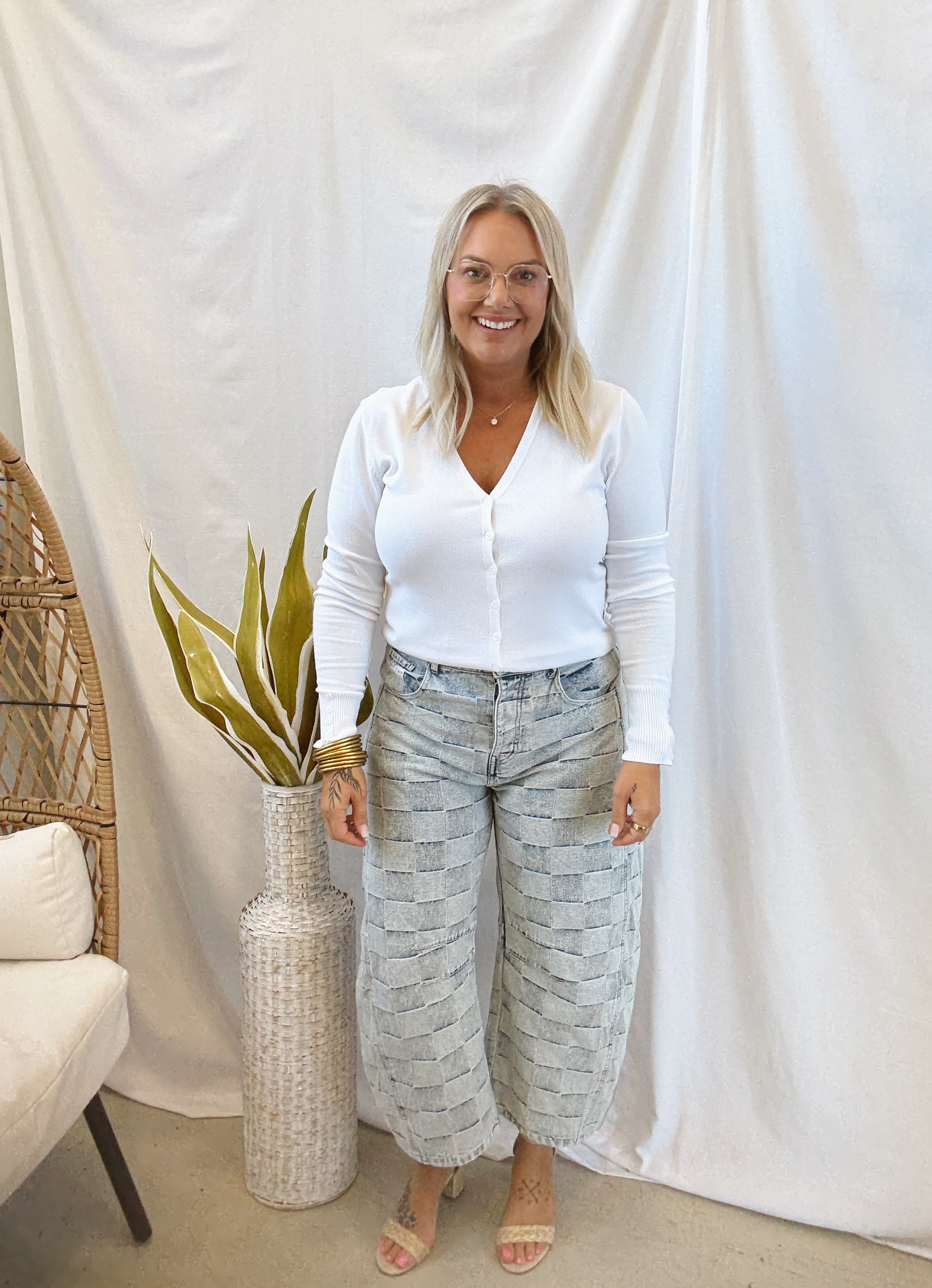 V Neck Cardigan Sweater-Final sale-Cardigans-cielo-The Silo Boutique, Women's Fashion Boutique Located in Warren and Grand Forks North Dakota