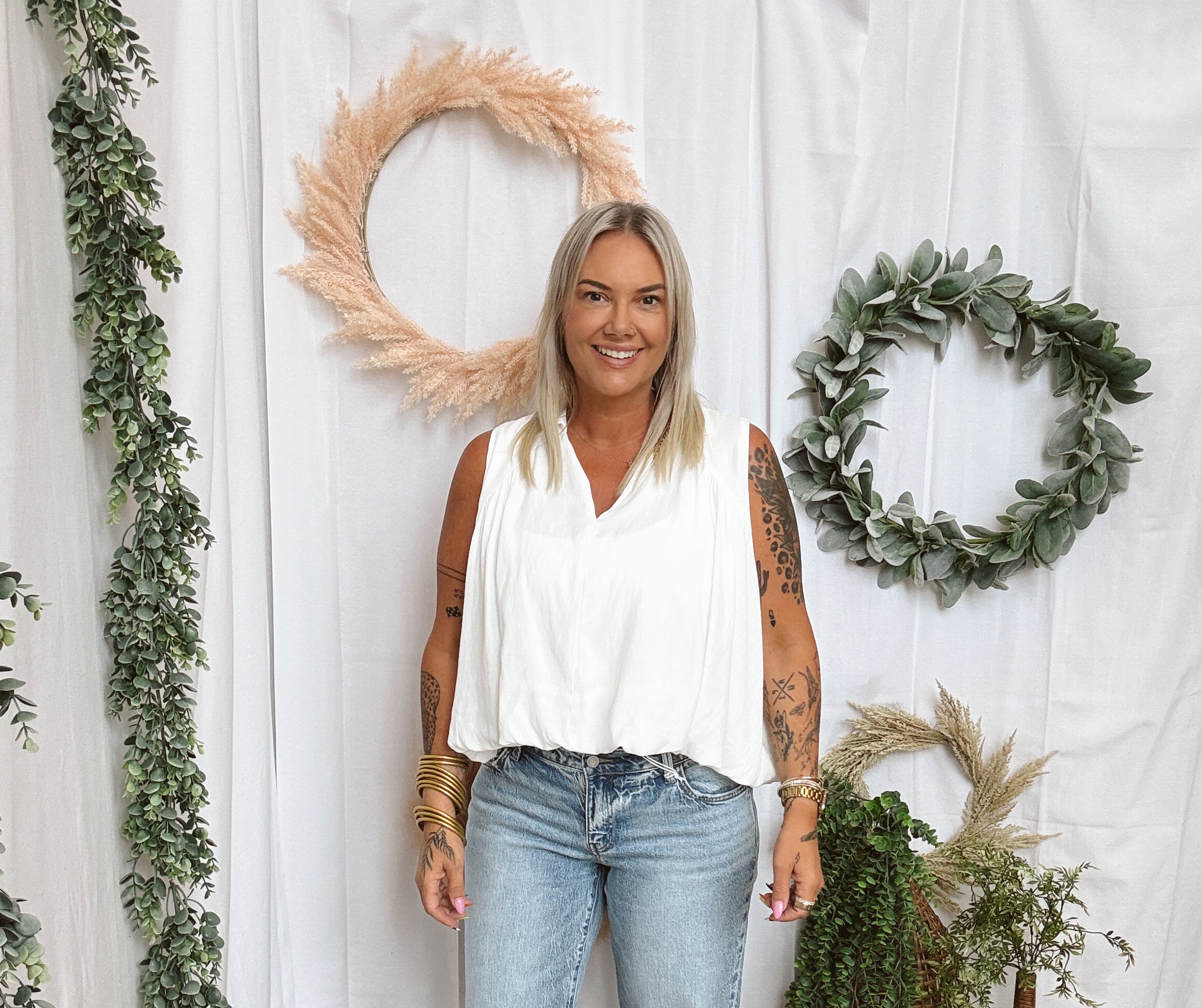 Metro Sleeveless Top-White-Tank Tops-cozy co-The Silo Boutique, Women's Fashion Boutique Located in Warren and Grand Forks North Dakota