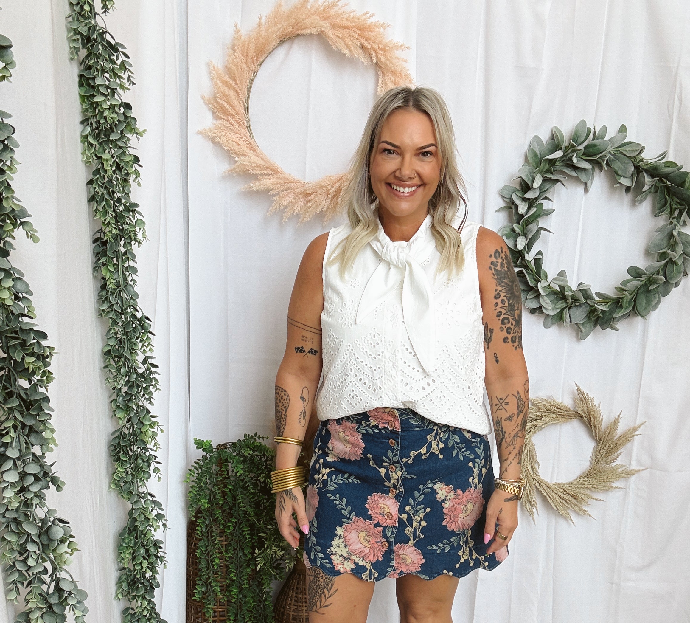 Betsey Tie Neck Top-White-Short Sleeve Tops-entro-The Silo Boutique, Women's Fashion Boutique Located in Warren and Grand Forks North Dakota