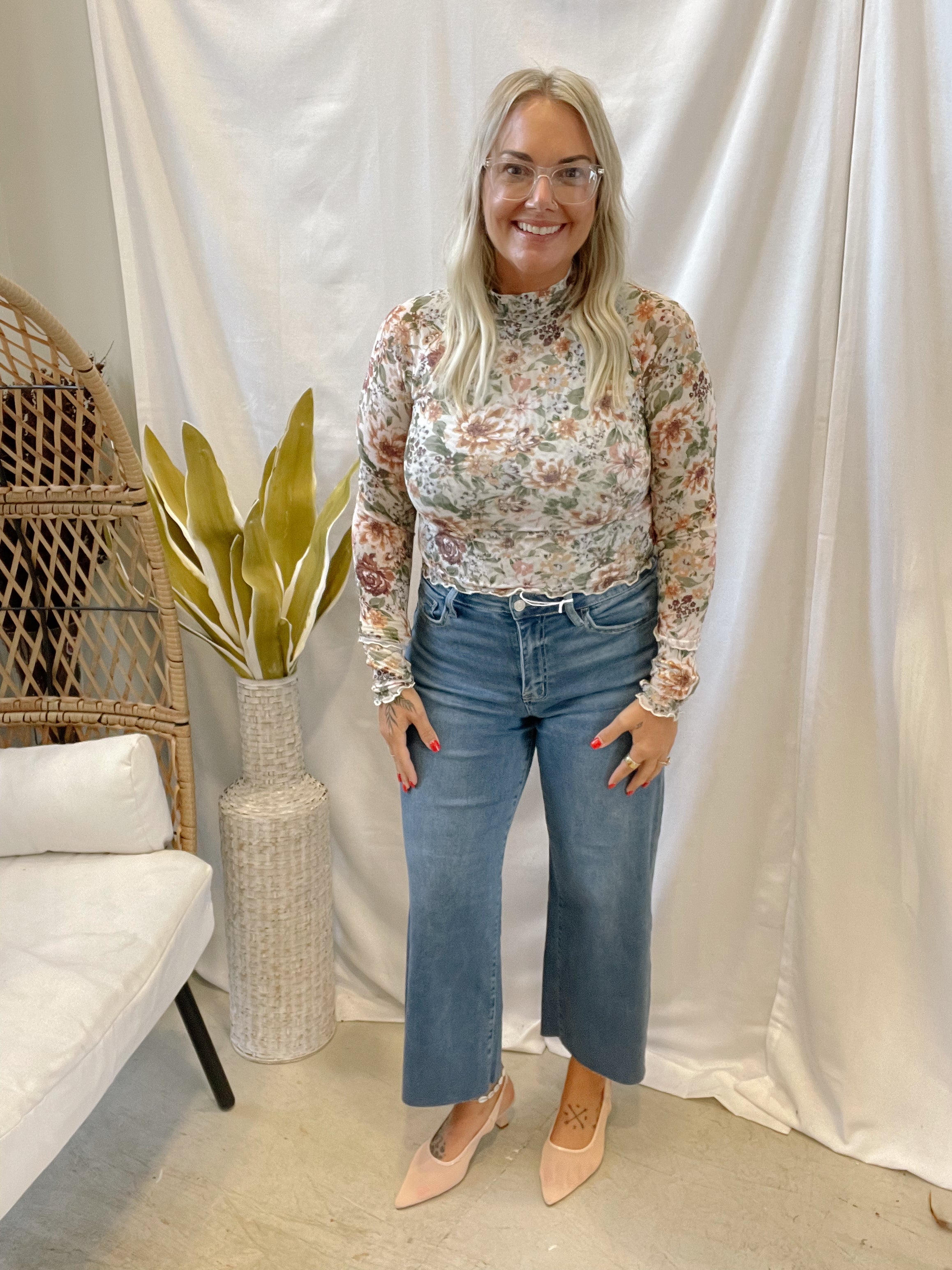 Vervet Right Super Soft Crop Wide Leg Jeans-Jeans-vervet-The Silo Boutique, Women's Fashion Boutique Located in Warren and Grand Forks North Dakota