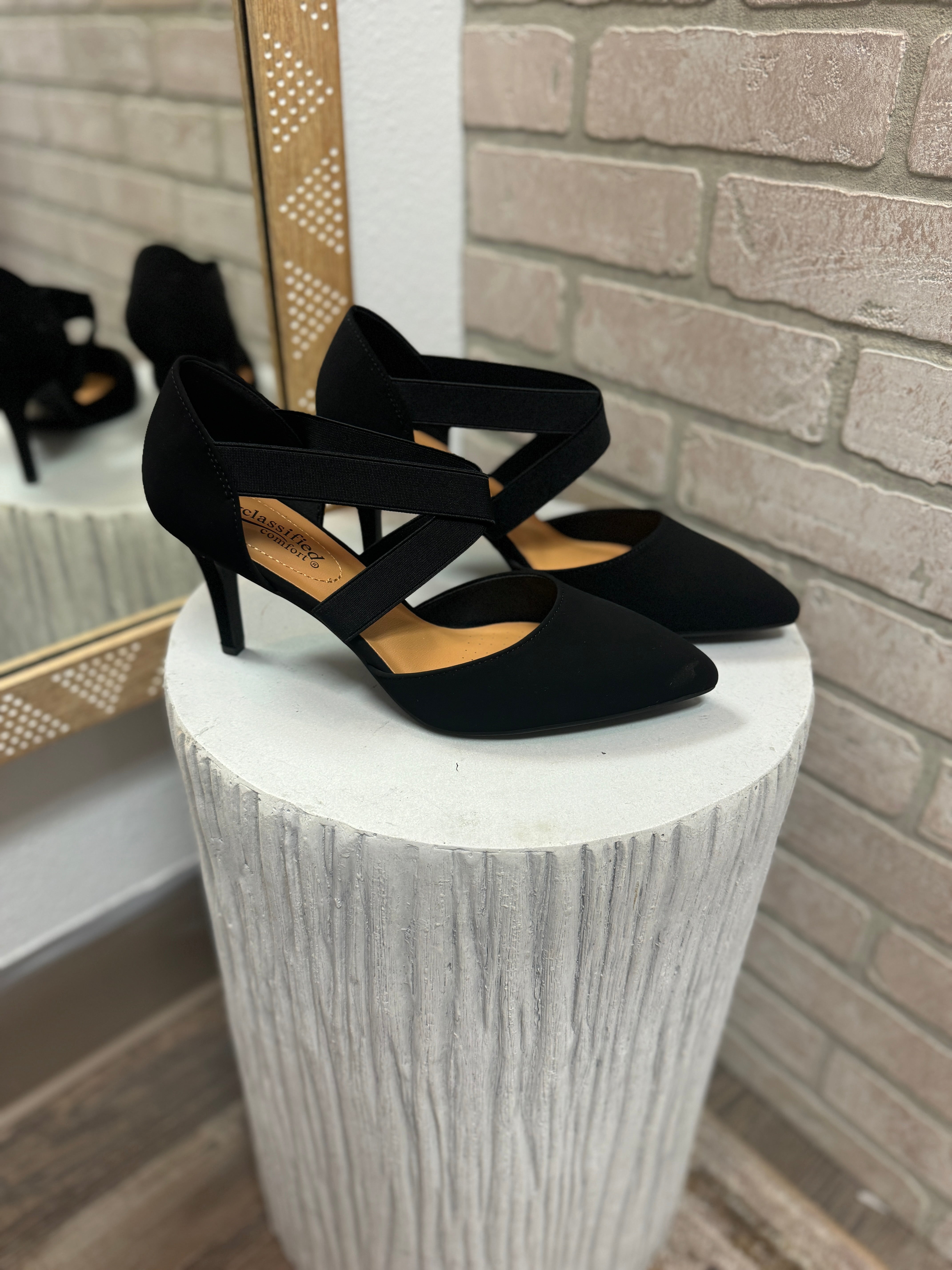 Soda Neal Black Heel Shoe-Final Sale-Final Sale-Heels-soda-The Silo Boutique, Women's Fashion Boutique Located in Warren and Grand Forks North Dakota