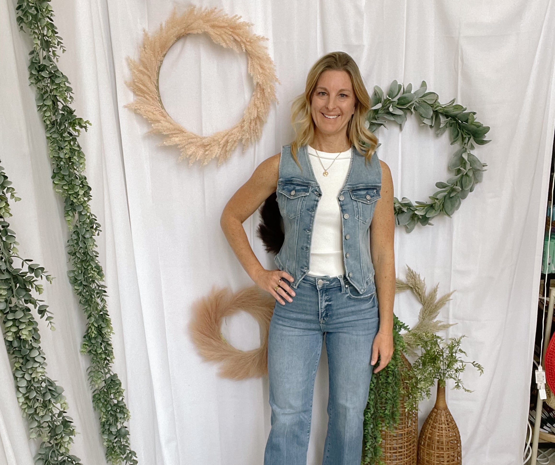 Lara Hidden Vest-Medium Wash-Vests-Hidden-The Silo Boutique, Women's Fashion Boutique Located in Warren and Grand Forks North Dakota