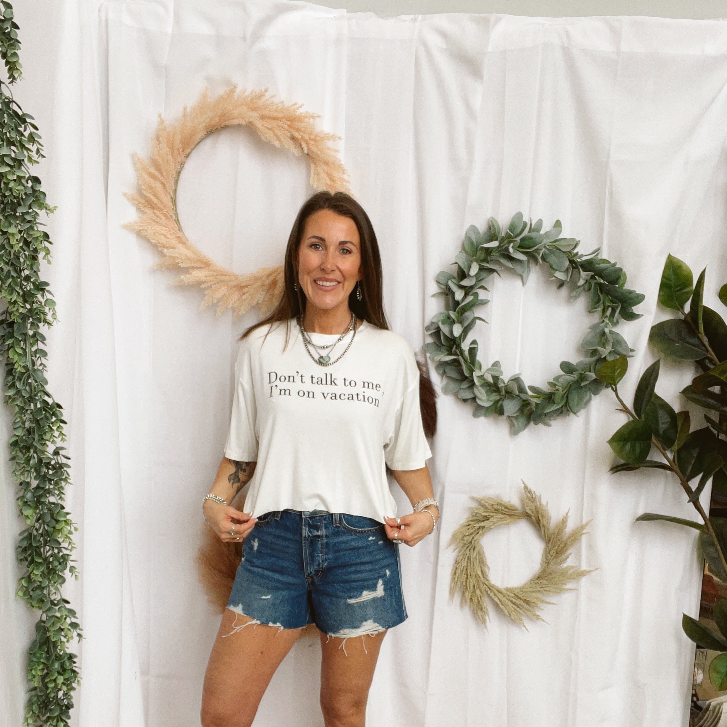 I'm On Vacation Crop Tee-Graphic Tees-panaache-The Silo Boutique, Women's Fashion Boutique Located in Warren and Grand Forks North Dakota
