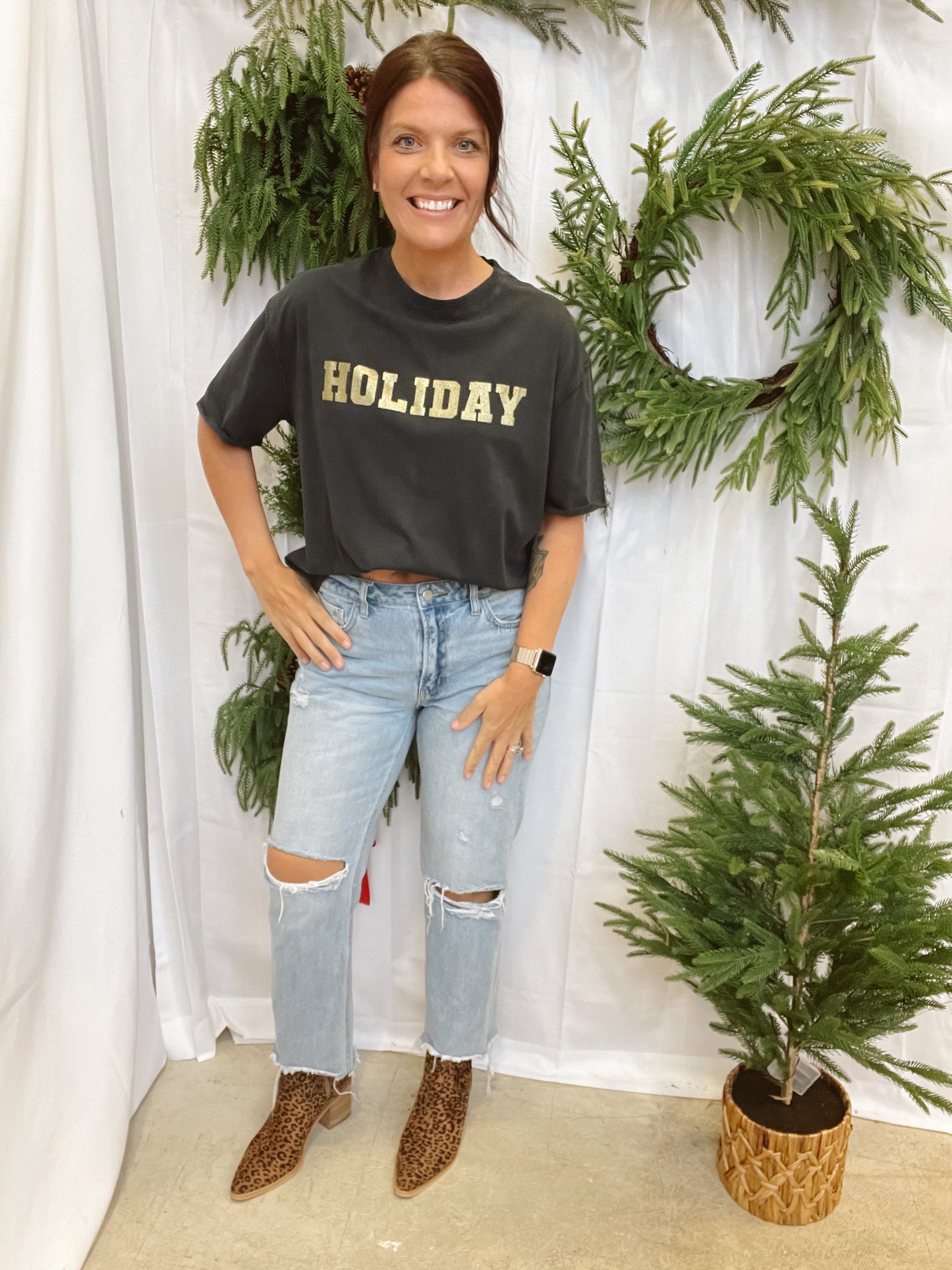 Elan Holiday Graphic Tee-Final Sale-Graphic Tees-elan-The Silo Boutique, Women's Fashion Boutique Located in Warren and Grand Forks North Dakota