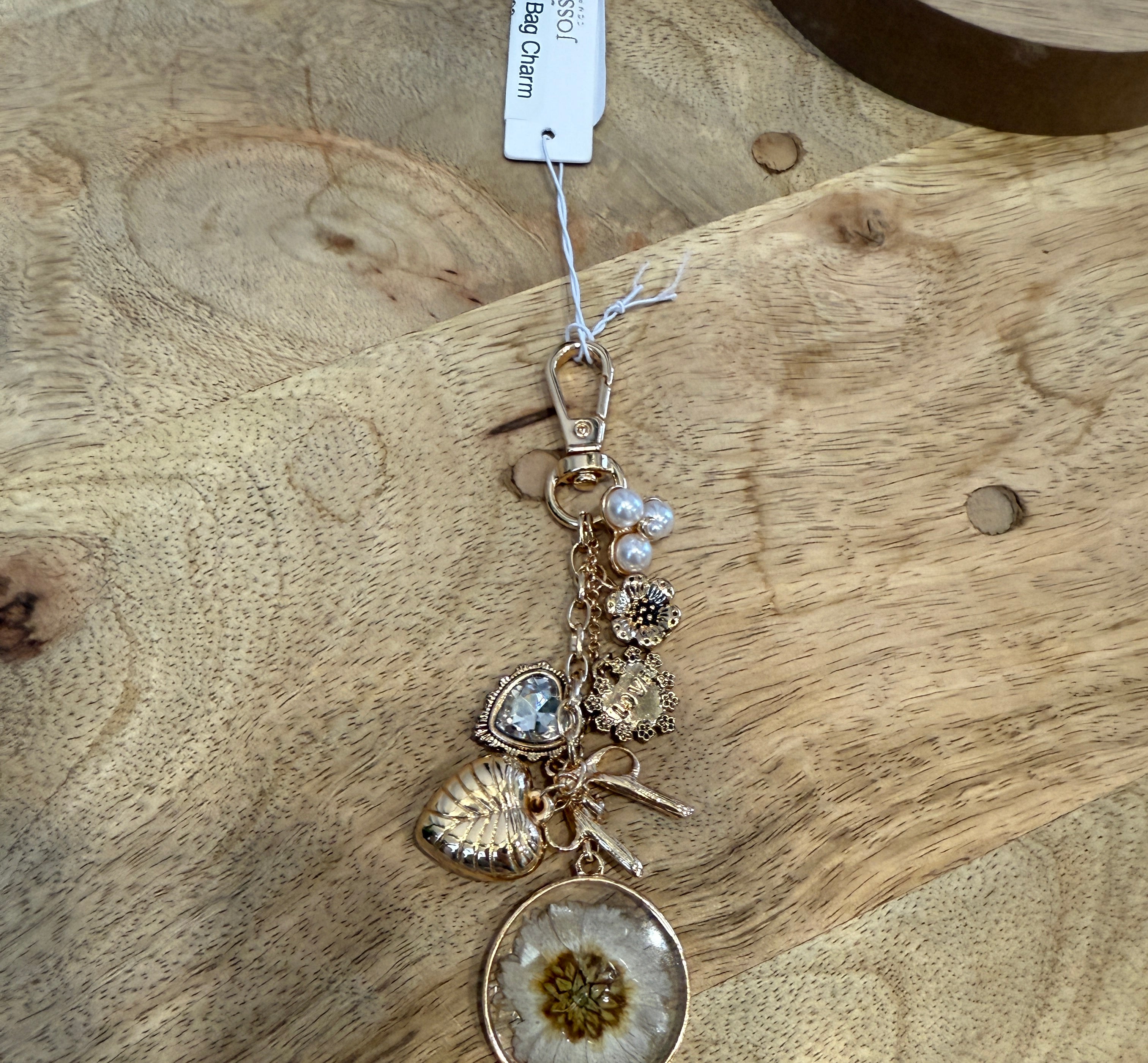 Dried Flower Bow Heart Charm-Final Sale-Keychains-joss-The Silo Boutique, Women's Fashion Boutique Located in Warren and Grand Forks North Dakota