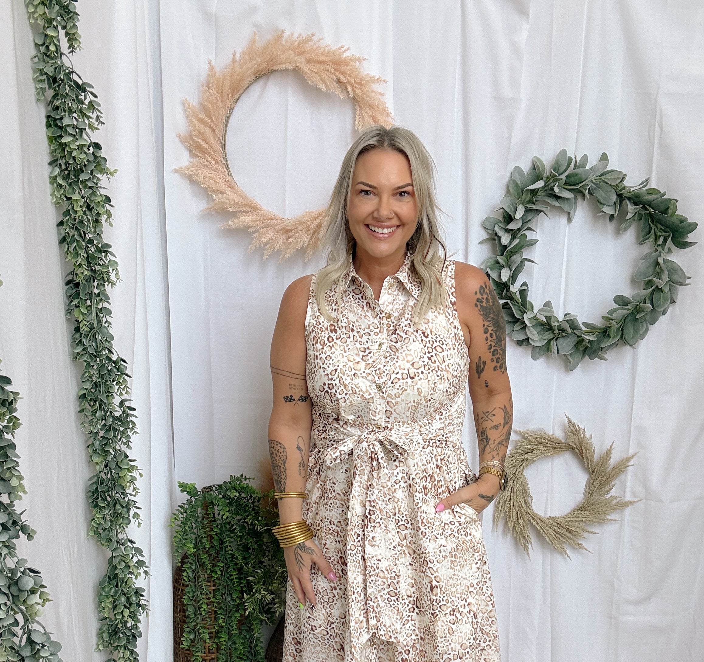 Kiki Animal Midi Dress-Final sale-Dresses-ENTRO-The Silo Boutique, Women's Fashion Boutique Located in Warren and Grand Forks North Dakota