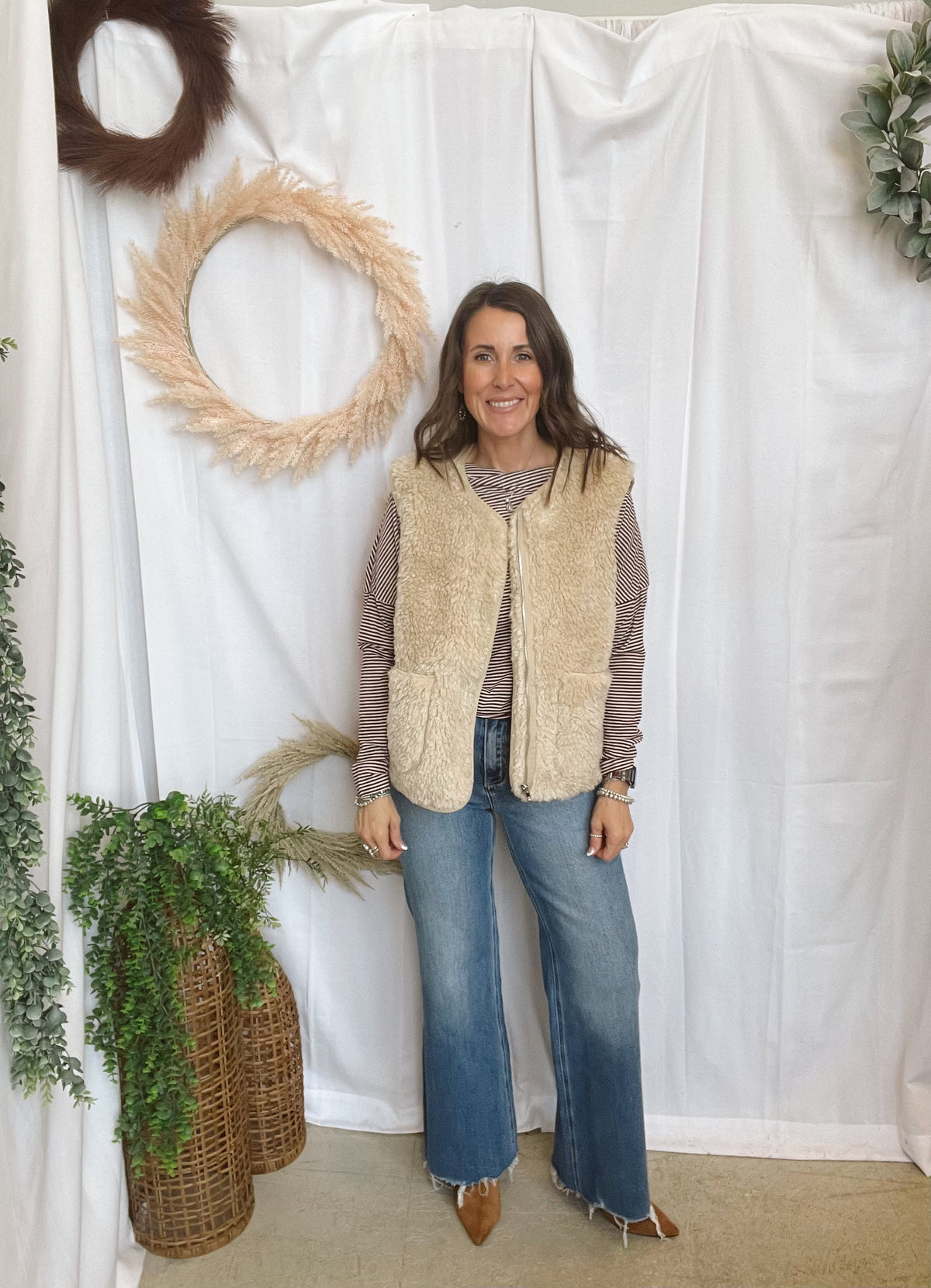 Talia Taupe Sherpa Vest-Vests-dottie-The Silo Boutique, Women's Fashion Boutique Located in Warren and Grand Forks North Dakota