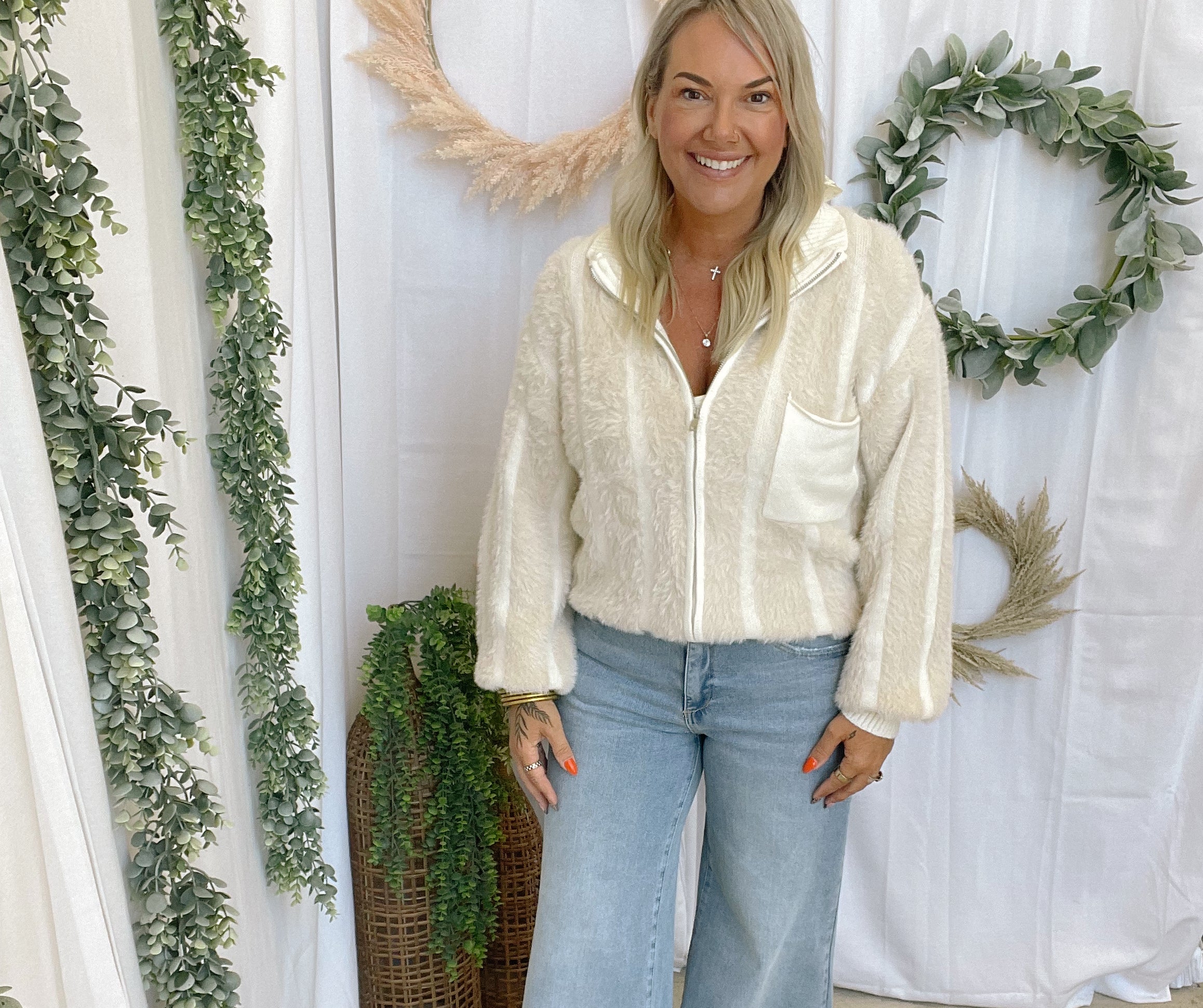 Mica Paradiso Wide Leg Jeans-Jeans-mica-The Silo Boutique, Women's Fashion Boutique Located in Warren and Grand Forks North Dakota