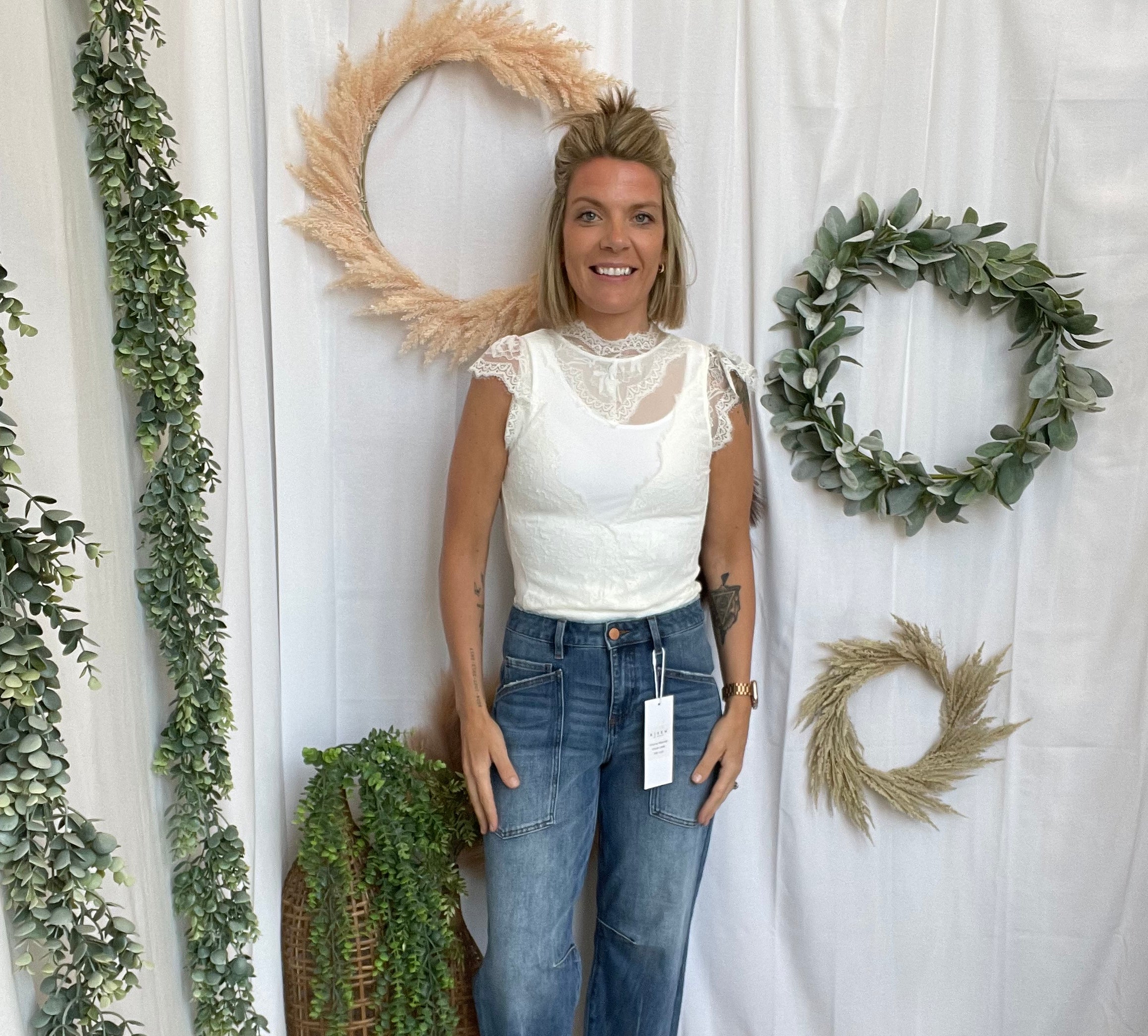 Risen Perry Pocket Detail Barrel Jeans-Jeans-risen-The Silo Boutique, Women's Fashion Boutique Located in Warren and Grand Forks North Dakota