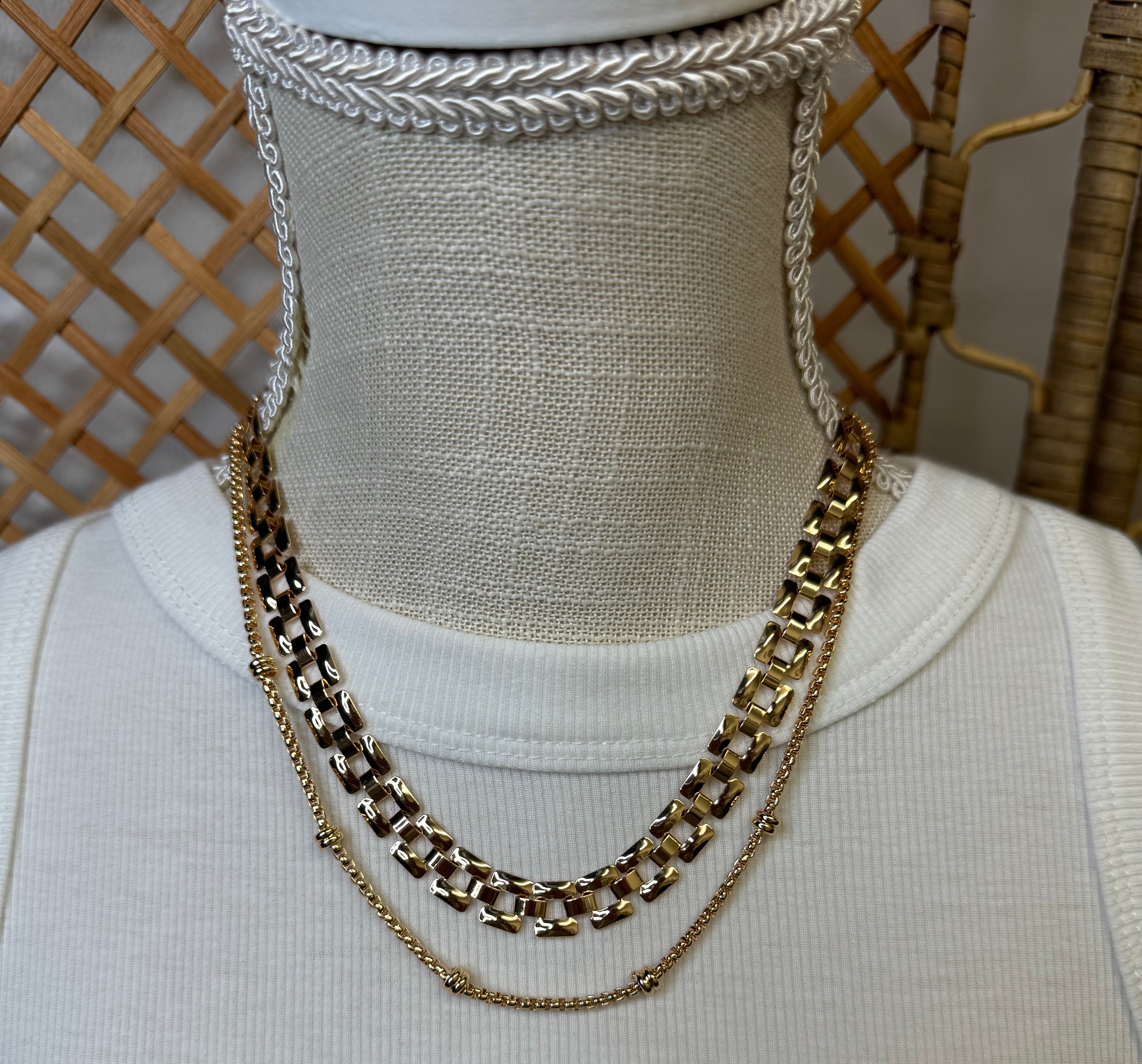 Layered Chain Necklace-Necklaces-Fame-The Silo Boutique, Women's Fashion Boutique Located in Warren and Grand Forks North Dakota