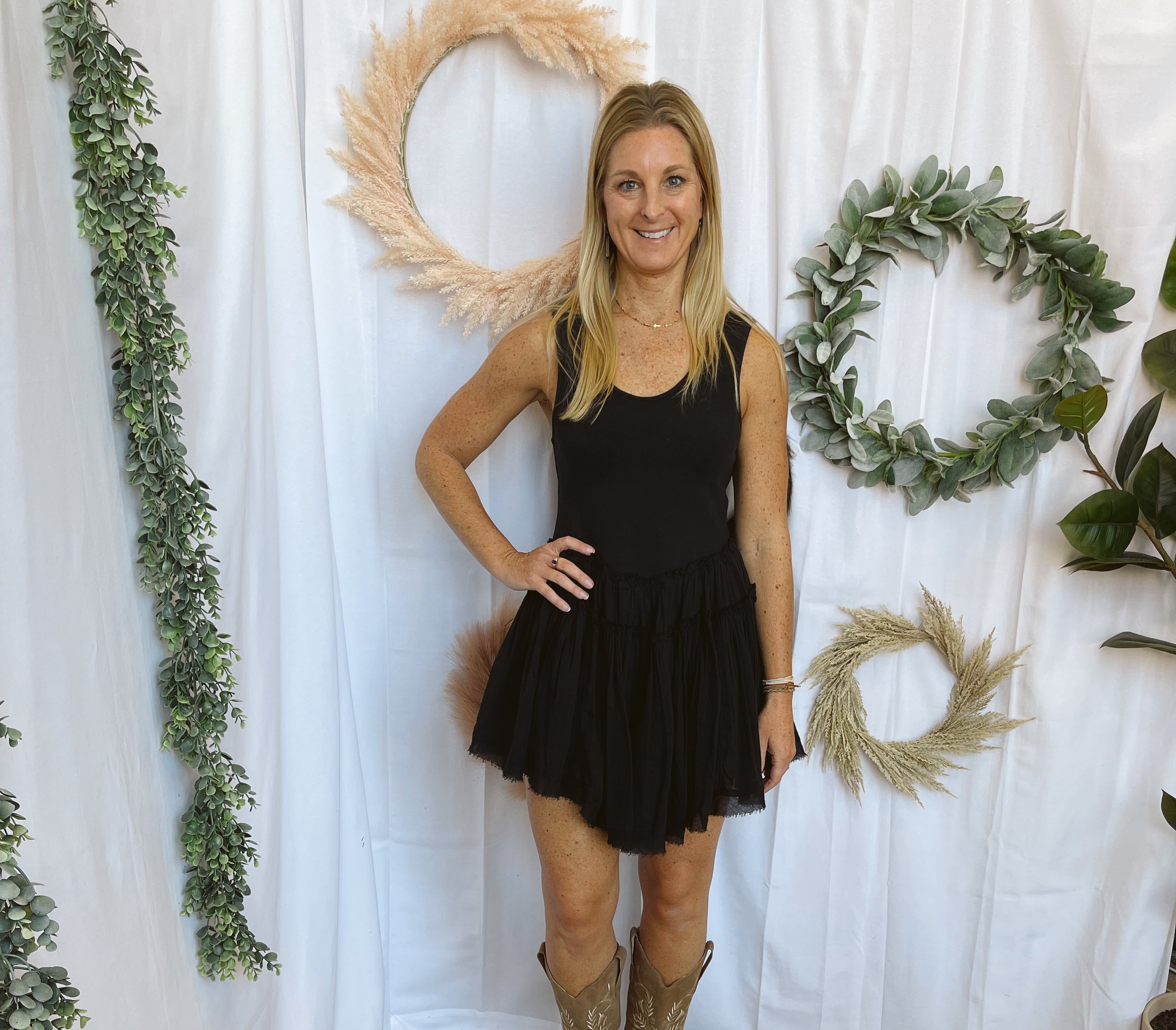 Elan Izzy Black Dress-Final Sale-Dresses-elan-The Silo Boutique, Women's Fashion Boutique Located in Warren and Grand Forks North Dakota