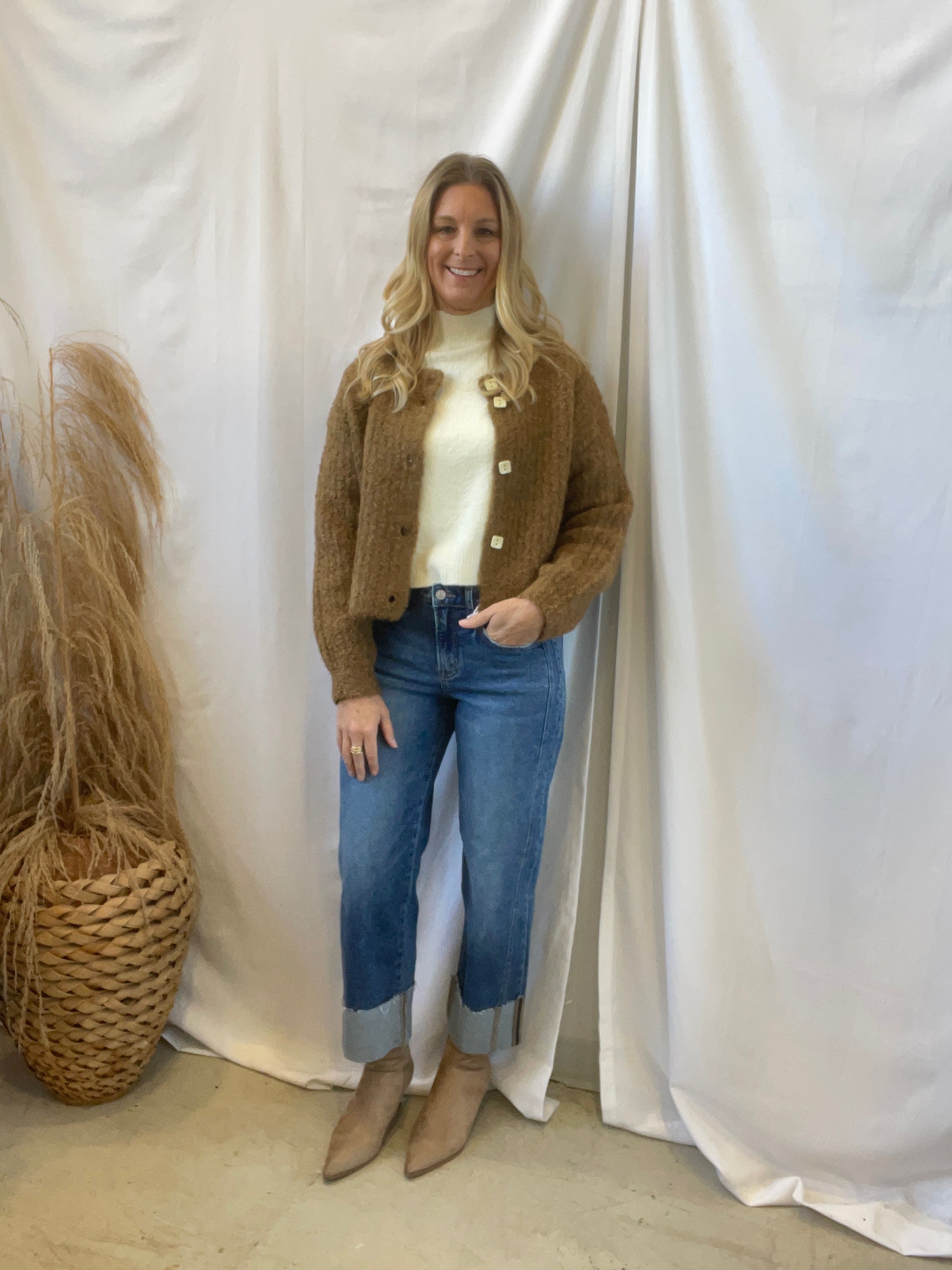 Lovervet Defeating Cuffed Barrel Jeans-Final Sale-Jeans-lovervet-The Silo Boutique, Women's Fashion Boutique Located in Warren and Grand Forks North Dakota