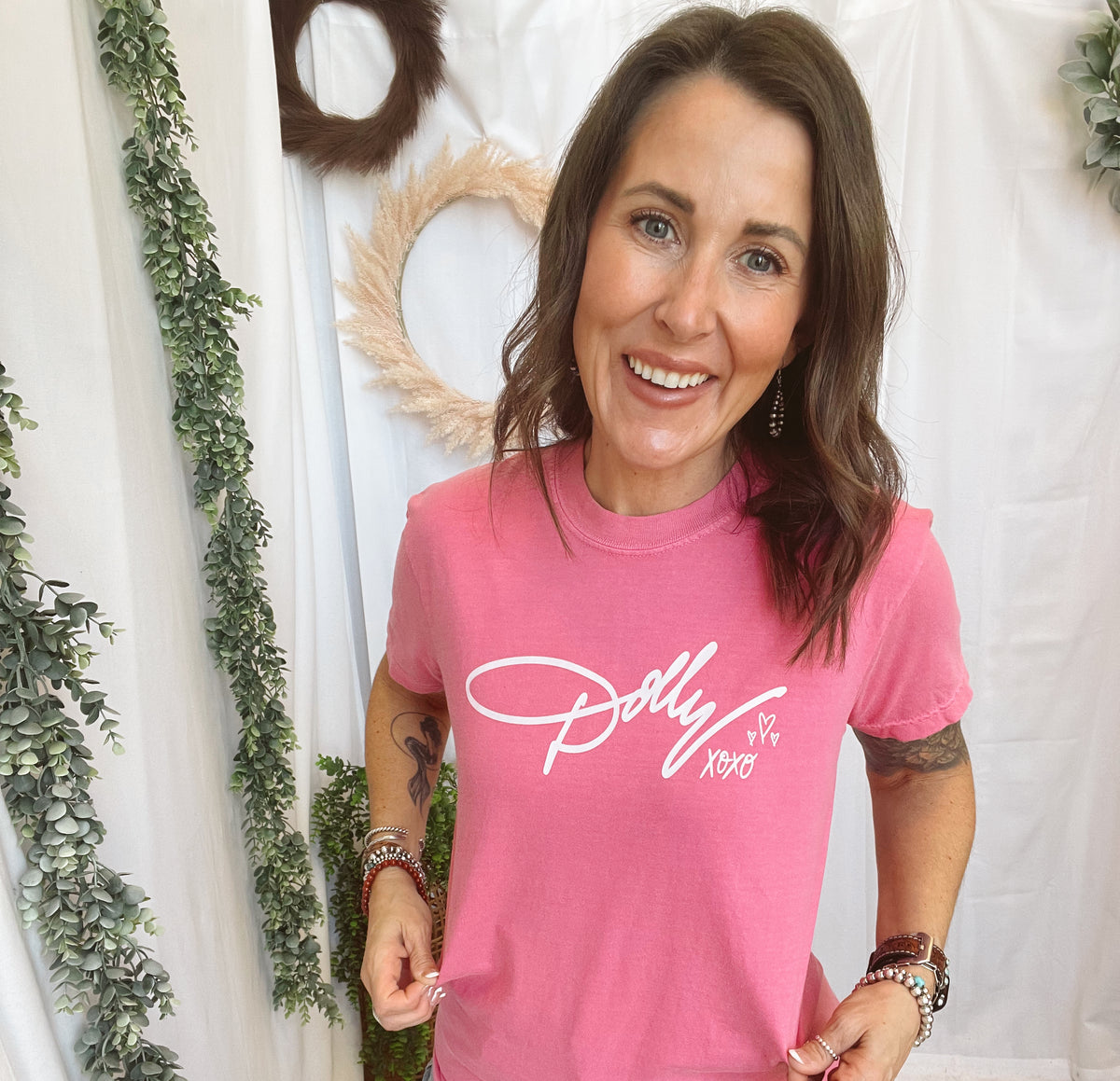 Dolly XOXO Tee-Crunchberry-Graphic Tees-birdies-The Silo Boutique, Women's Fashion Boutique Located in Warren and Grand Forks North Dakota