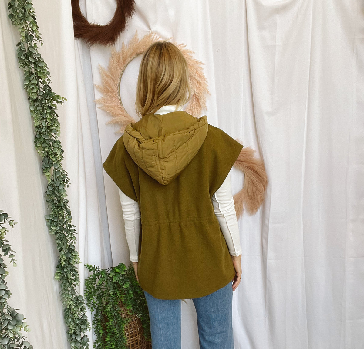 Hanna Hooded Cape Vest-Moss-Vests-staccato-The Silo Boutique, Women's Fashion Boutique Located in Warren and Grand Forks North Dakota