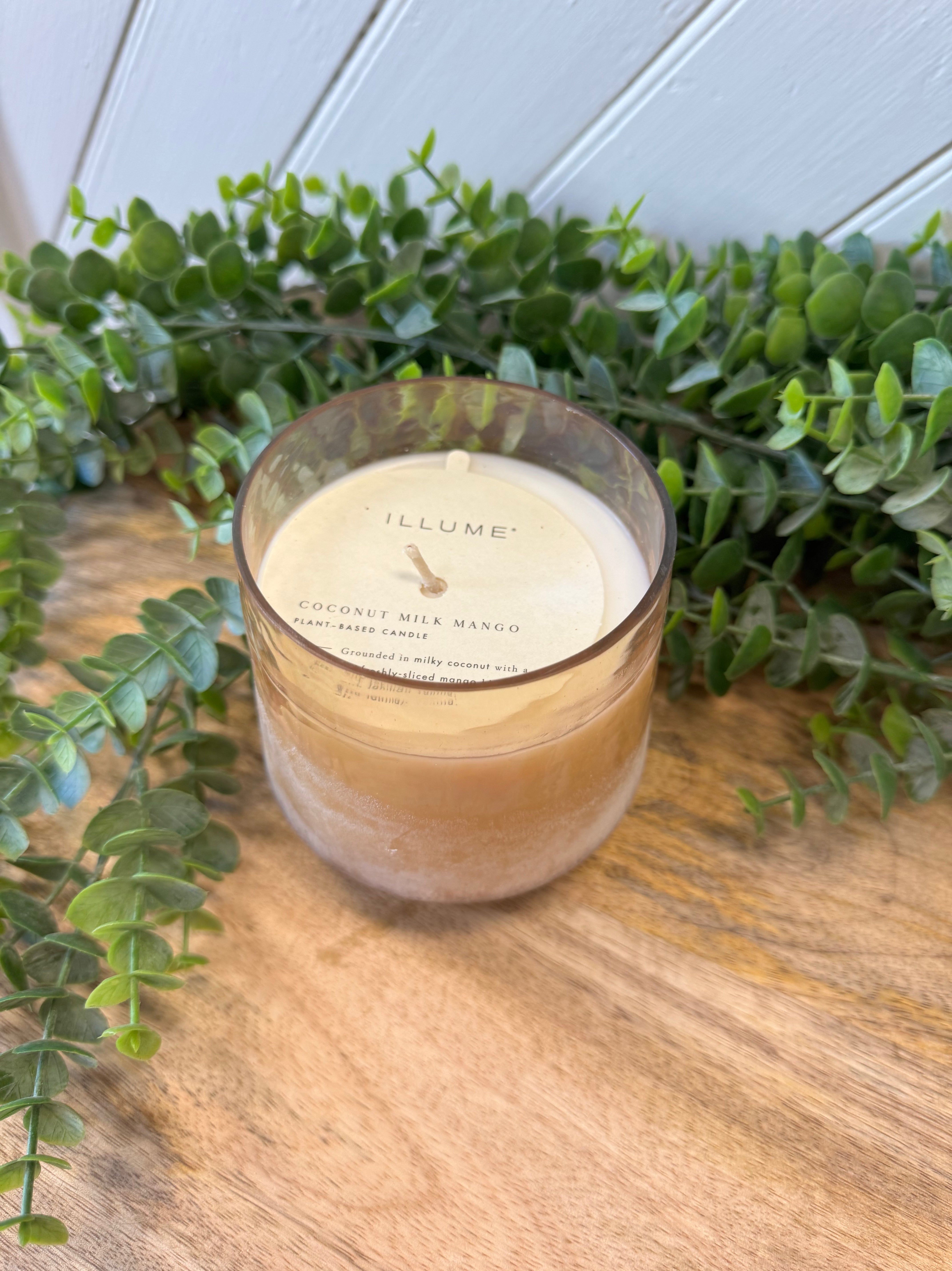 Illume Coconut Milk Mango Baltic Glass Candle-Candles-Illume-The Silo Boutique, Women's Fashion Boutique Located in Warren and Grand Forks North Dakota