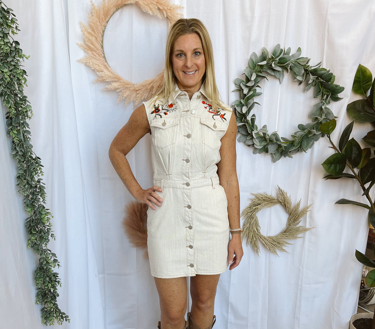 Stone Floral Dress-Dresses-curds-The Silo Boutique, Women's Fashion Boutique Located in Warren and Grand Forks North Dakota