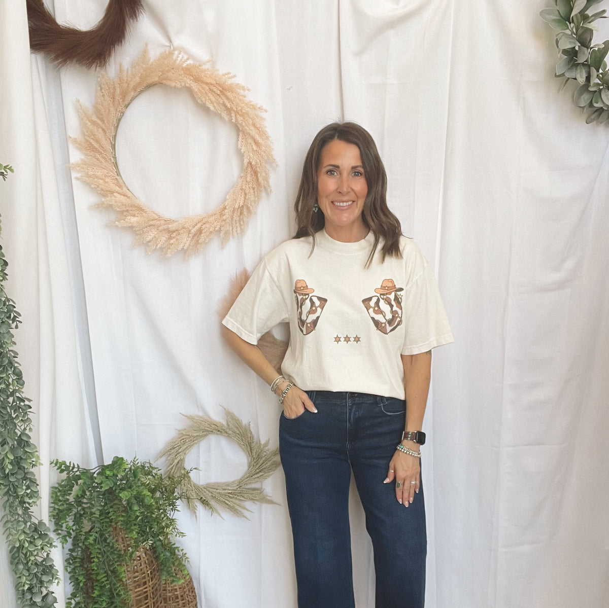 Western Horseshoe Graphic Tee-Graphic Tees-jade by jane-The Silo Boutique, Women's Fashion Boutique Located in Warren and Grand Forks North Dakota