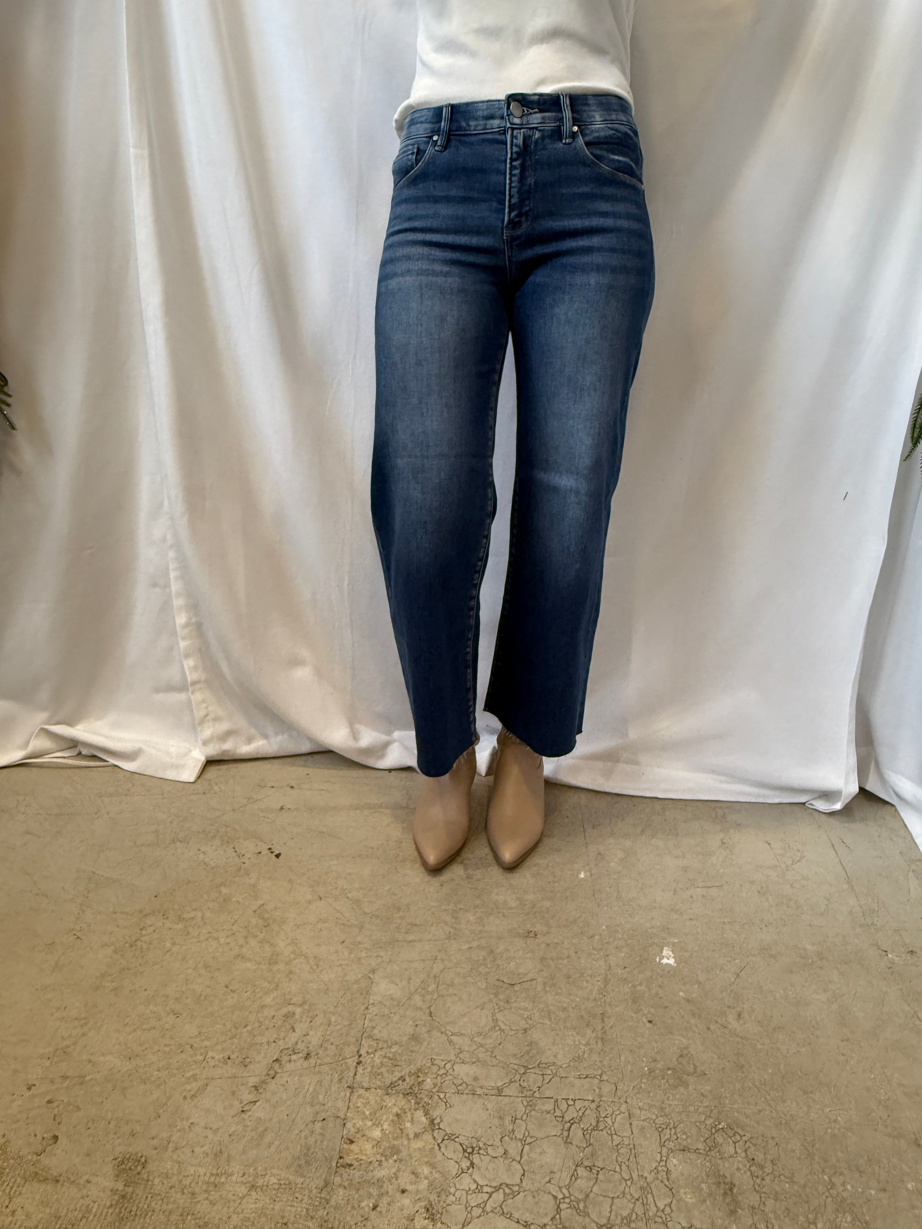 Risen Leslie Medium Wash Crop Jeans-Jeans-risen-The Silo Boutique, Women's Fashion Boutique Located in Warren and Grand Forks North Dakota