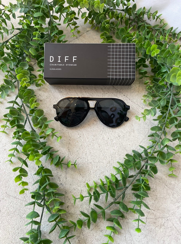 Diff Sunglasses - Tosca III Black-Sunglasses-Diff-The Silo Boutique, Women's Fashion Boutique Located in Warren and Grand Forks North Dakota