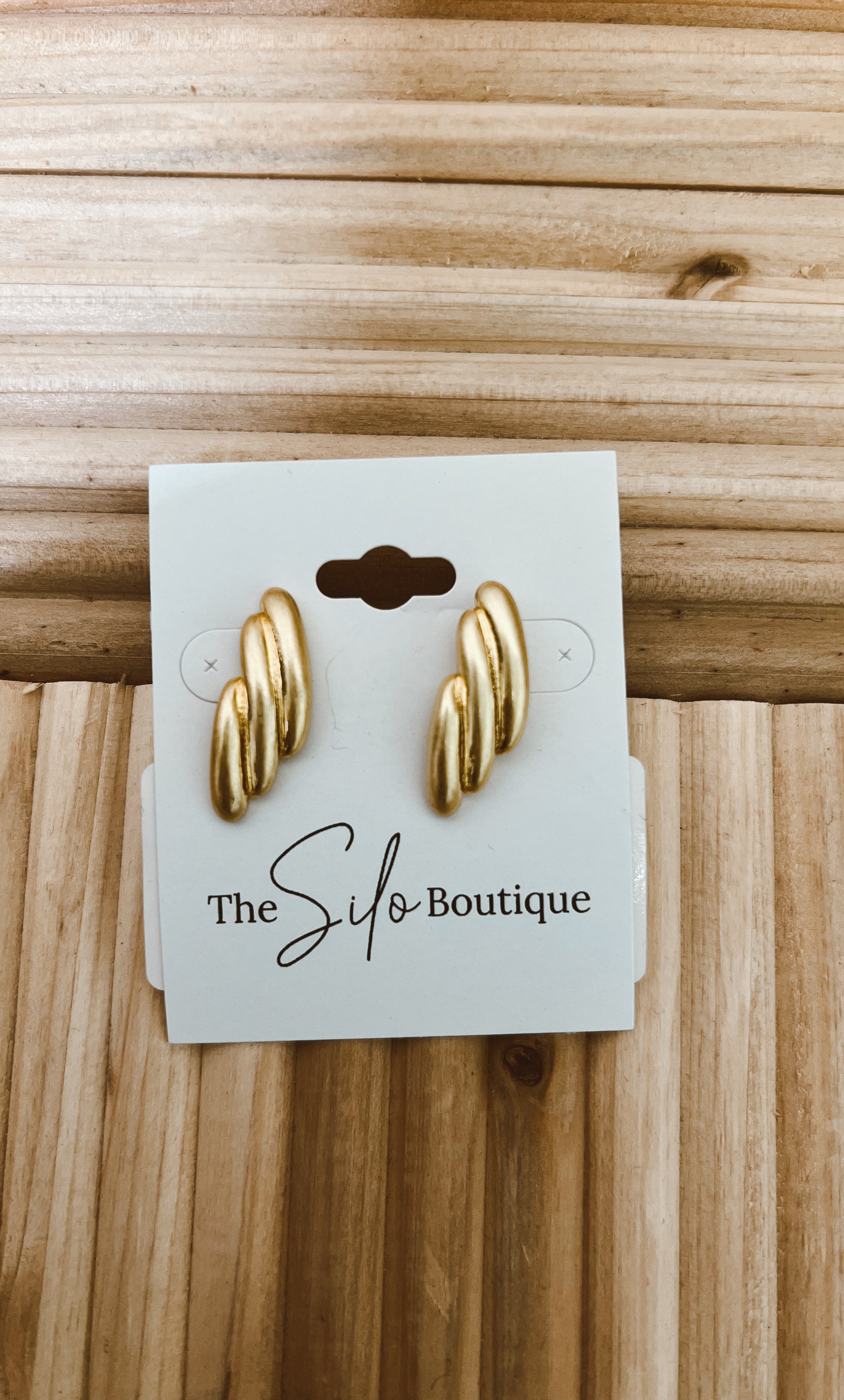 Vintage Gold Post Earrings-earrings-Fame-The Silo Boutique, Women's Fashion Boutique Located in Warren and Grand Forks North Dakota