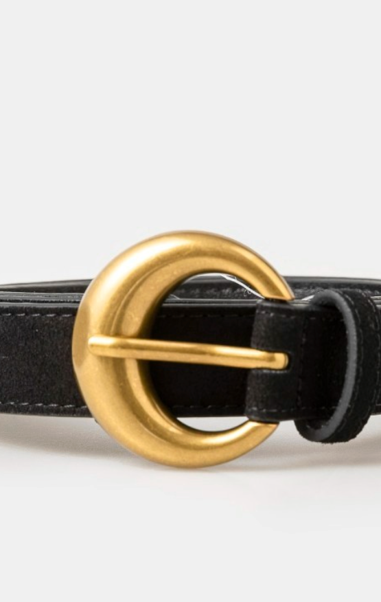 Round Gold Buckle Belt-Belts-Fame-The Silo Boutique, Women's Fashion Boutique Located in Warren and Grand Forks North Dakota