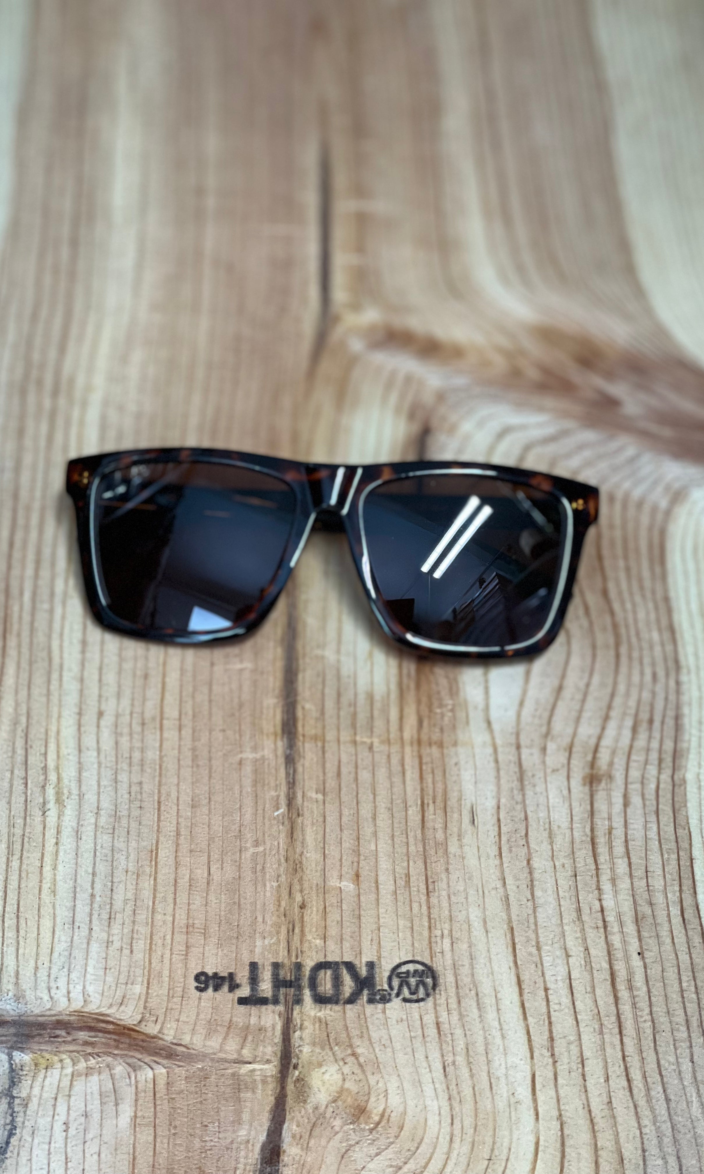 Dime Hang Back Tort Sunglasses-Sunglasses-dime-The Silo Boutique, Women's Fashion Boutique Located in Warren and Grand Forks North Dakota