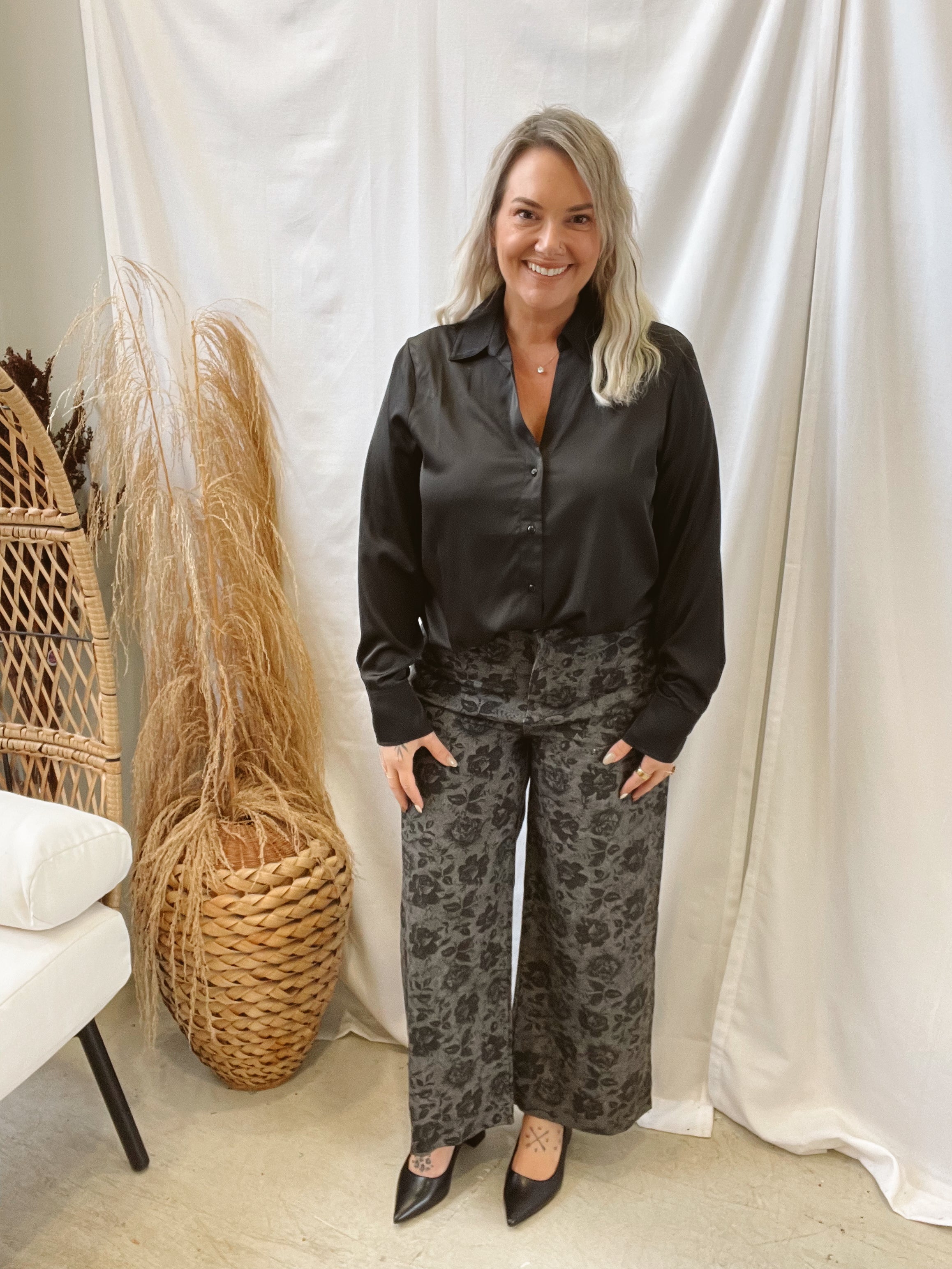 Black Floral Pants-Final Sale-Pants-entro-The Silo Boutique, Women's Fashion Boutique Located in Warren and Grand Forks North Dakota