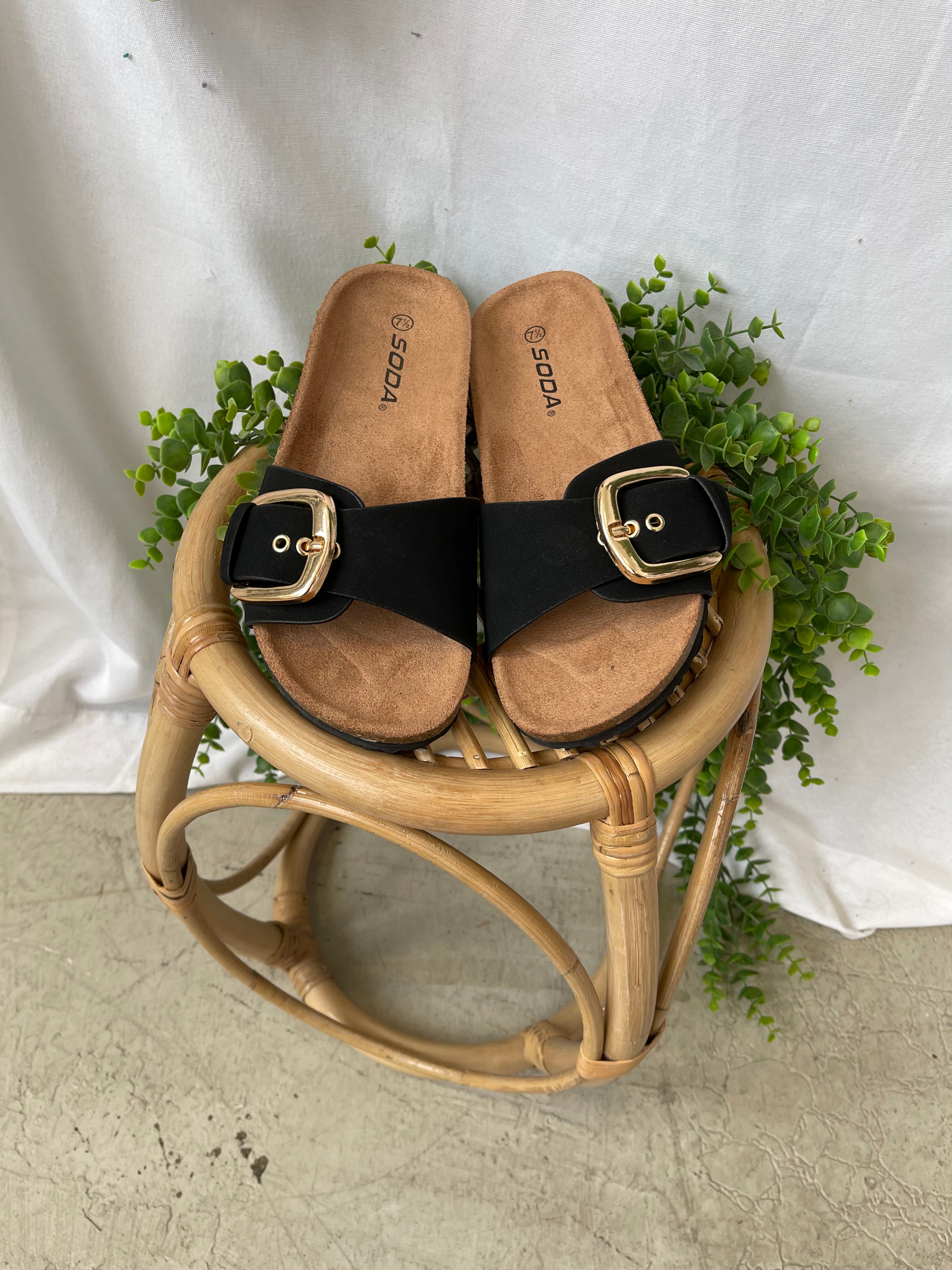 Soda Lizzy Sandal-Black-Final Sale-Shoes-soda-The Silo Boutique, Women's Fashion Boutique Located in Warren and Grand Forks North Dakota
