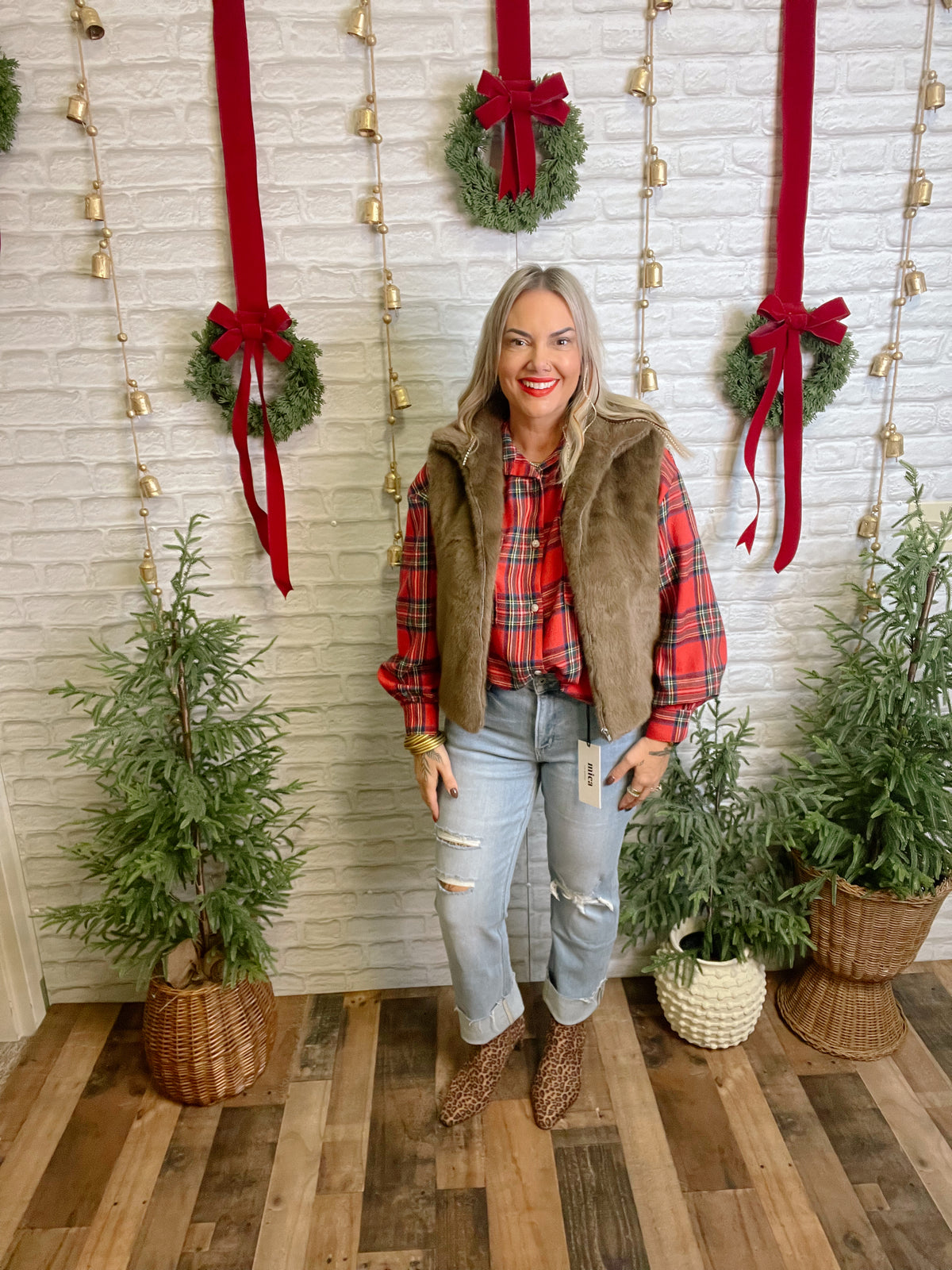 Libby Faux Fur Vest-Brown-Vests-lelis-The Silo Boutique, Women's Fashion Boutique Located in Warren and Grand Forks North Dakota