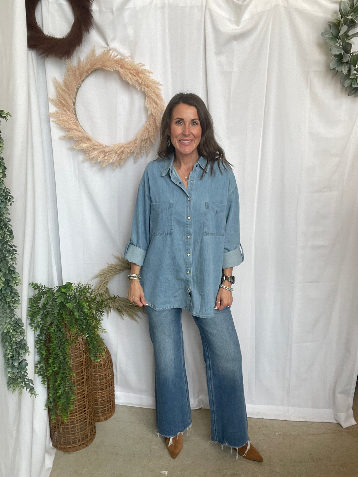 Vervet Lively Vintage Flare Jeans-Jeans-vervet-The Silo Boutique, Women's Fashion Boutique Located in Warren and Grand Forks North Dakota