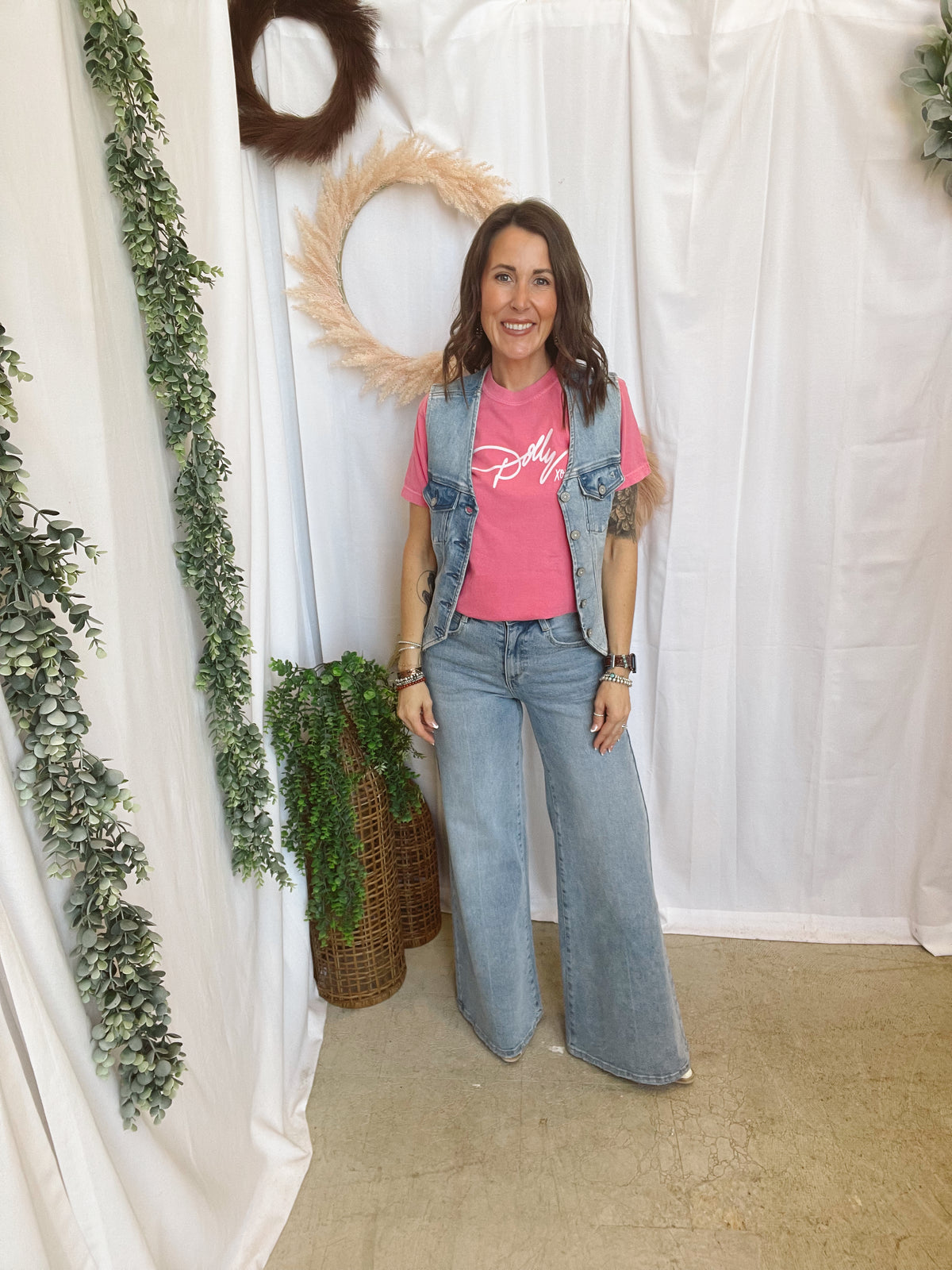 Dolly XOXO Tee-Crunchberry-Graphic Tees-birdies-The Silo Boutique, Women's Fashion Boutique Located in Warren and Grand Forks North Dakota