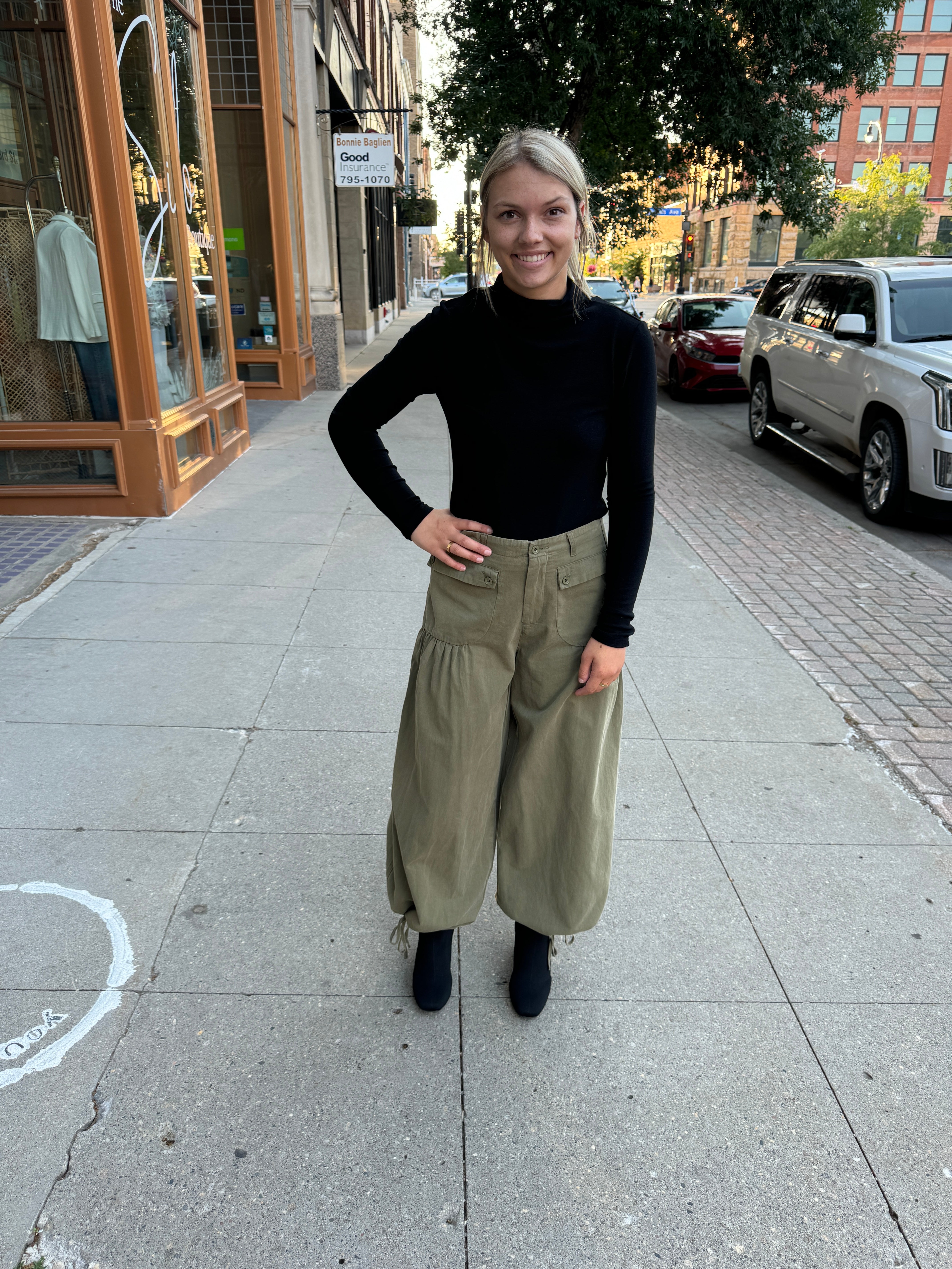 Olive Balloon Pants-Pants-entro-The Silo Boutique, Women's Fashion Boutique Located in Warren and Grand Forks North Dakota