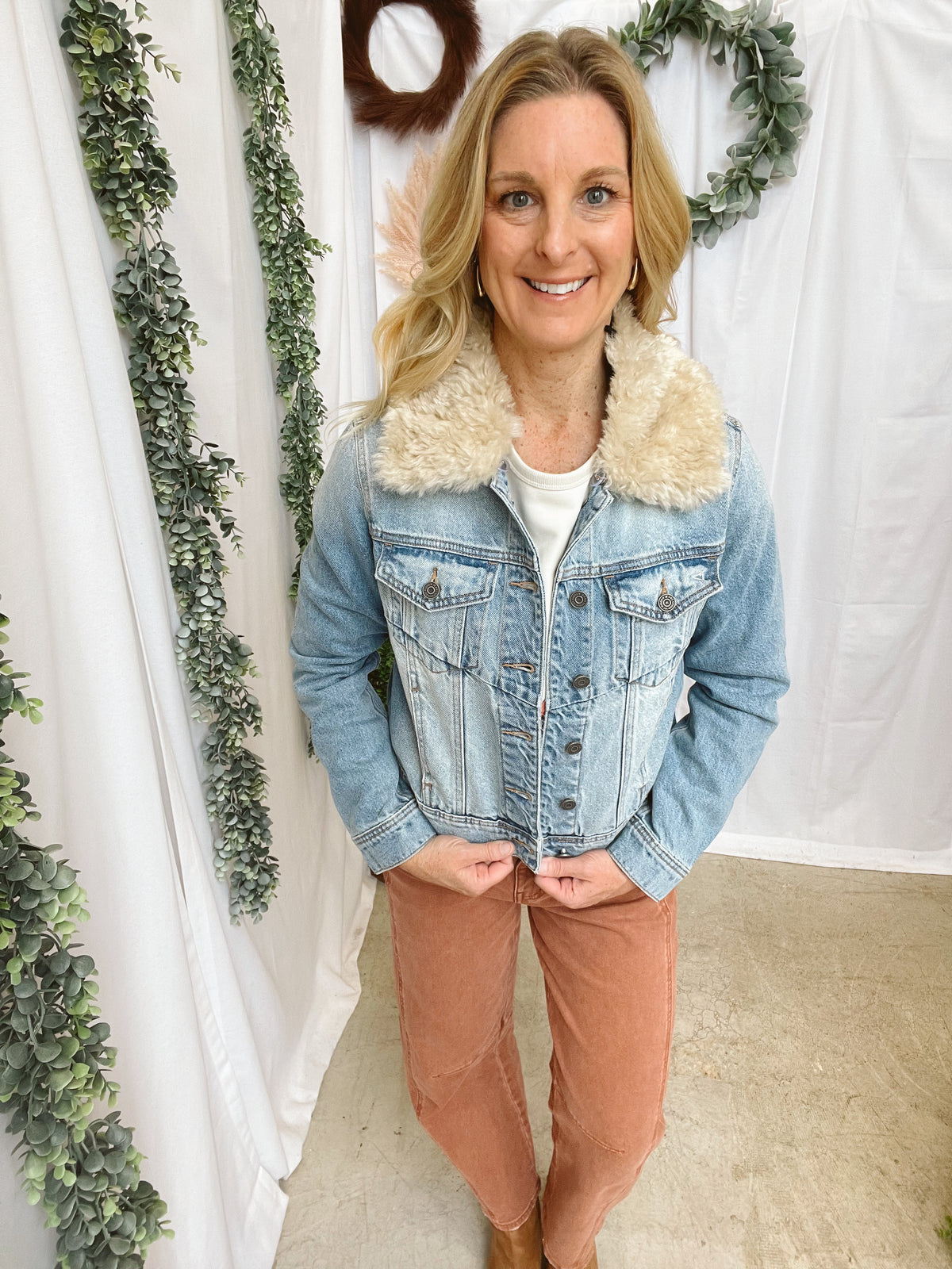 Hidden Fur Collar Denim Jacket-Coats & Jackets-Hidden-The Silo Boutique, Women's Fashion Boutique Located in Warren and Grand Forks North Dakota