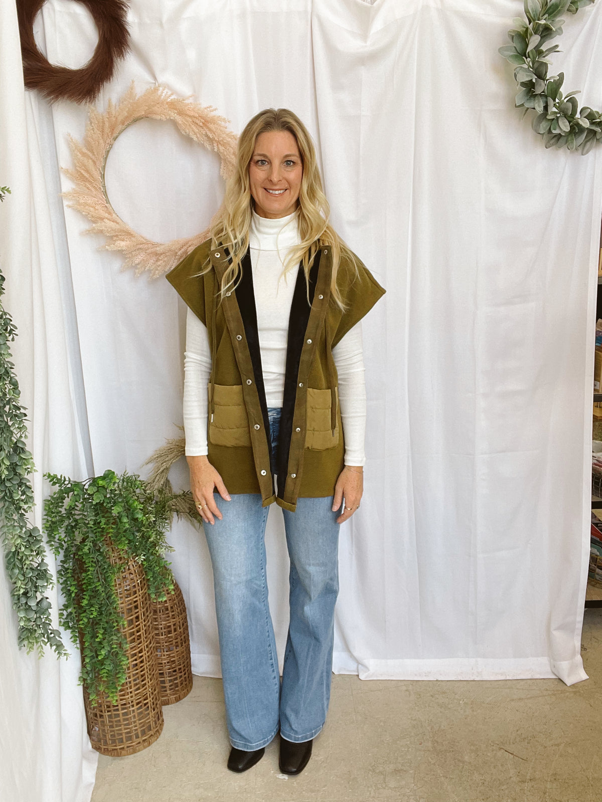 Hanna Hooded Cape Vest-Moss-Vests-staccato-The Silo Boutique, Women's Fashion Boutique Located in Warren and Grand Forks North Dakota