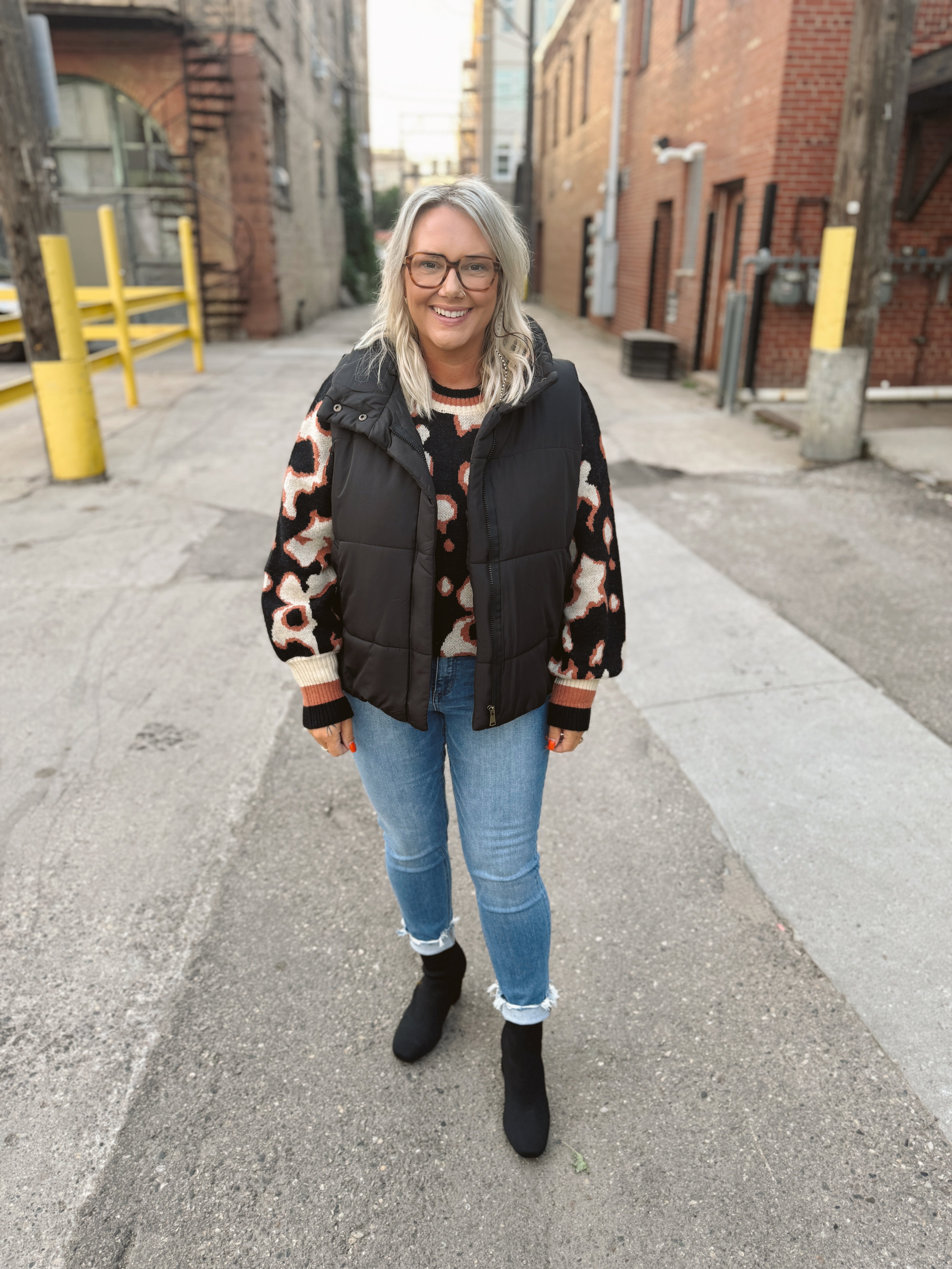 Black Puffer Vest-Vests-blu pepper-The Silo Boutique, Women's Fashion Boutique Located in Warren and Grand Forks North Dakota