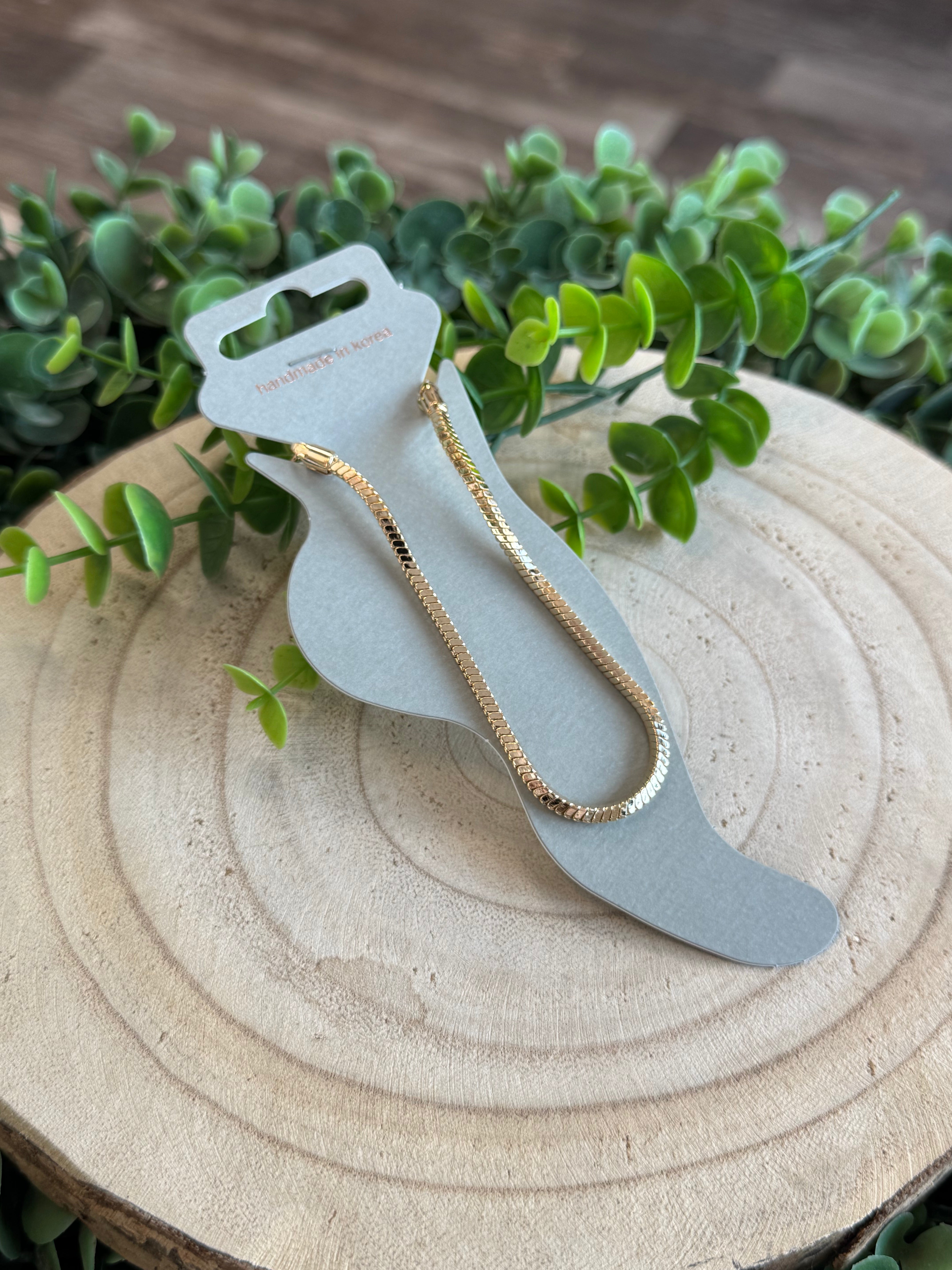 Snake Chain Ankle Bracelet-Ankle Bracelets-Fame-The Silo Boutique, Women's Fashion Boutique Located in Warren and Grand Forks North Dakota