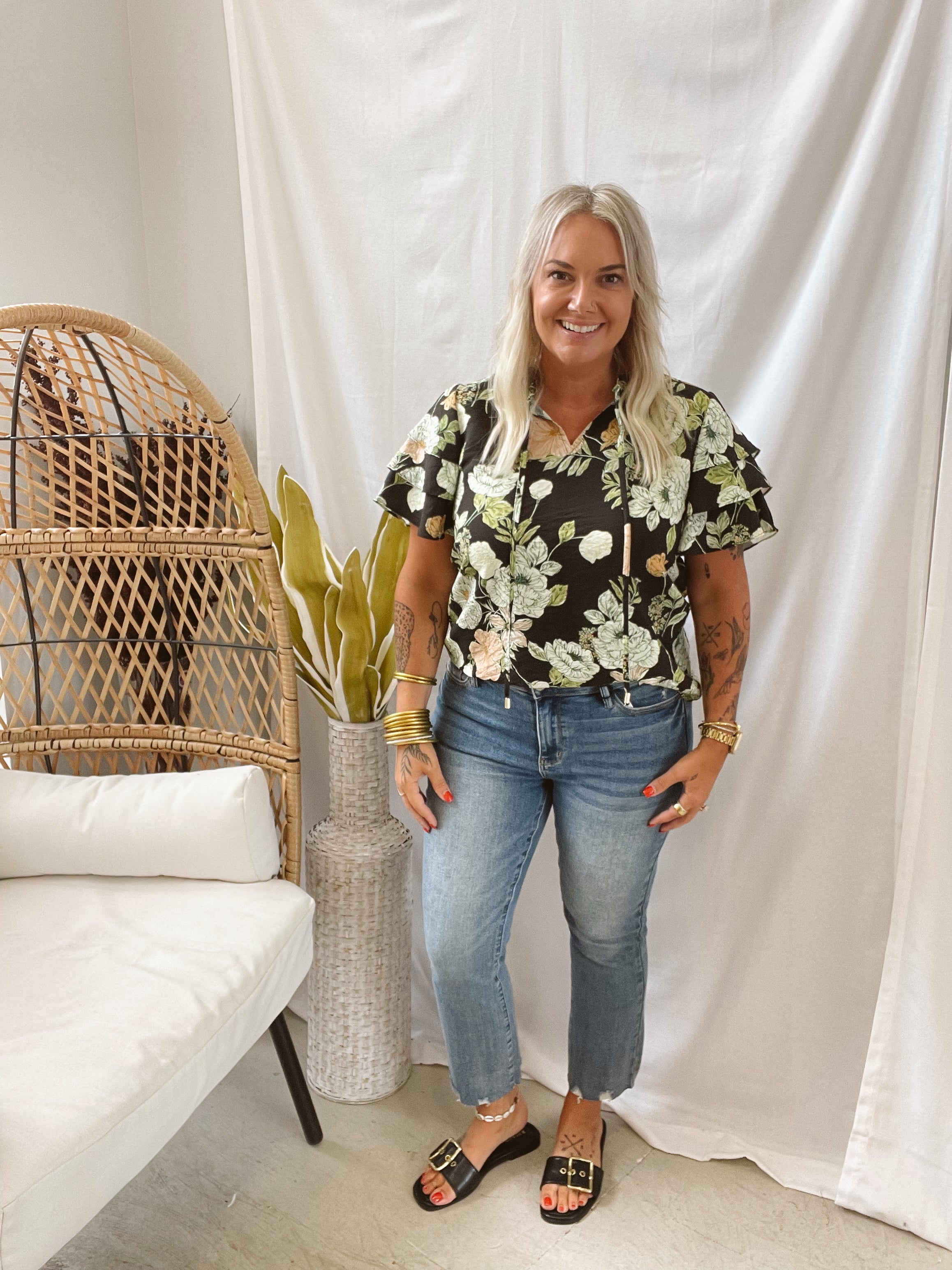 Black Combo Floral Short Sleeve Top-Final Sale-Short Sleeve Tops-oddi-The Silo Boutique, Women's Fashion Boutique Located in Warren and Grand Forks North Dakota