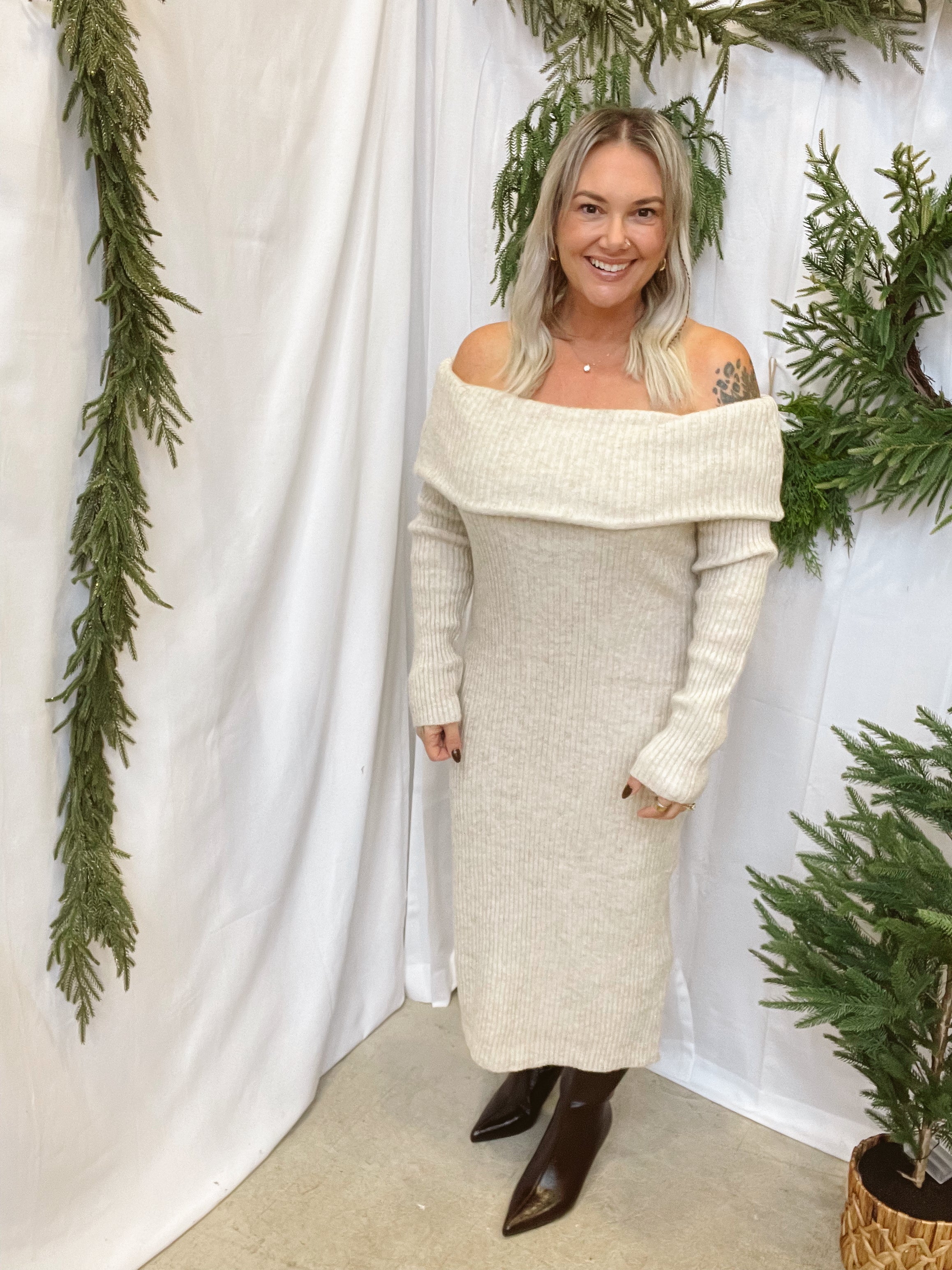 Oatmeal Sweater Dress-Final sale-Dresses-entro-The Silo Boutique, Women's Fashion Boutique Located in Warren and Grand Forks North Dakota