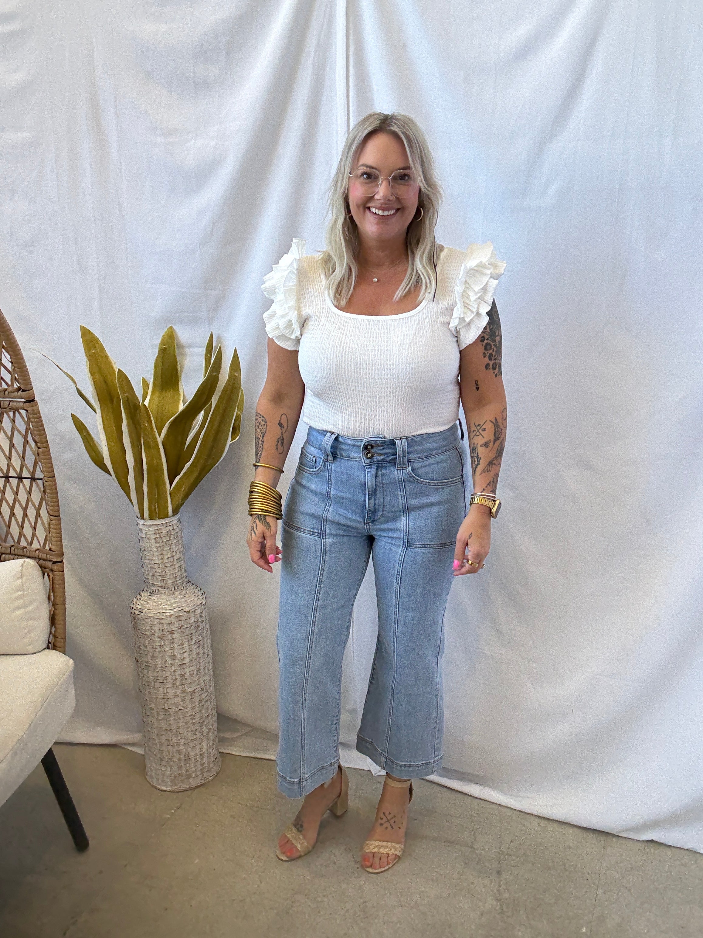 Mica French Light Jeans-Jeans-mica-The Silo Boutique, Women's Fashion Boutique Located in Warren and Grand Forks North Dakota