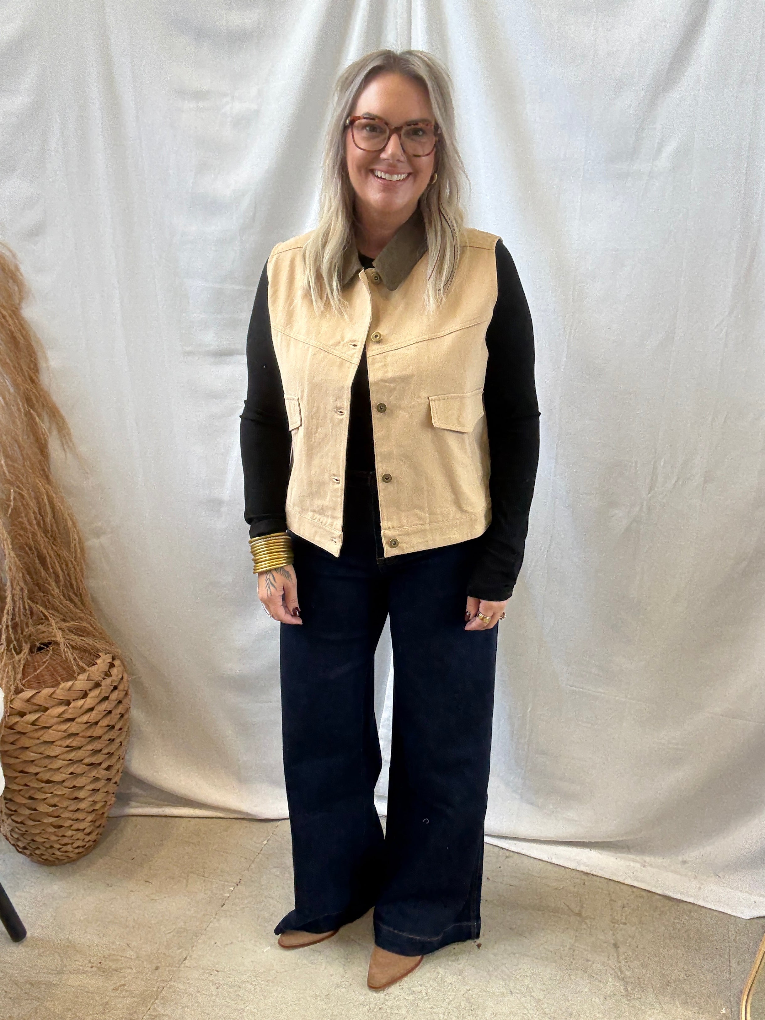 JJ Brown Vest-Final Sale-Vests-very j-The Silo Boutique, Women's Fashion Boutique Located in Warren and Grand Forks North Dakota