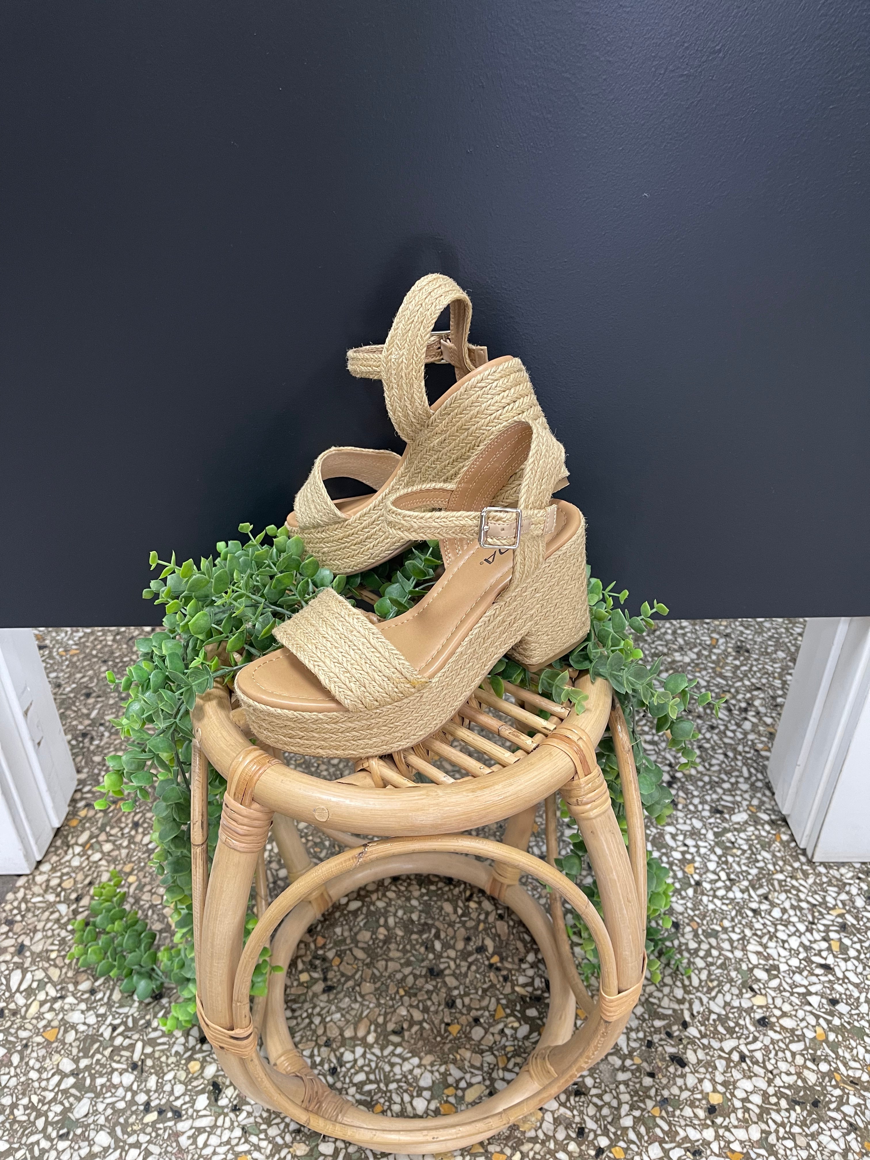 Soda Castle Jute Sandal-Shoes-soda-The Silo Boutique, Women's Fashion Boutique Located in Warren and Grand Forks North Dakota