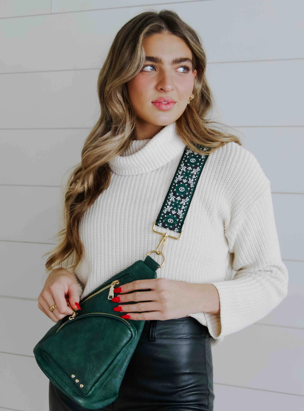 Austin Sling Bag-Purse-pretty simple-The Silo Boutique, Women's Fashion Boutique Located in Warren and Grand Forks North Dakota