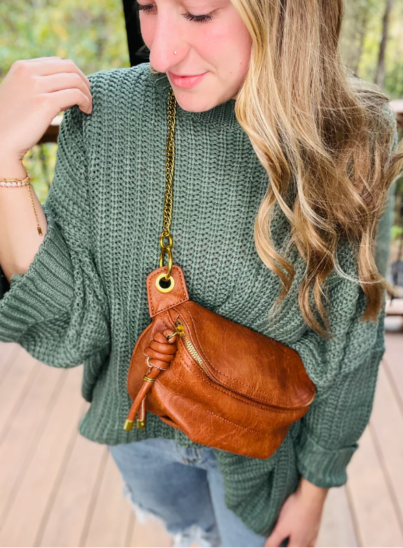 Kaydee Chic Bum Crossbody Purse-Purses-kaydee-The Silo Boutique, Women's Fashion Boutique Located in Warren and Grand Forks North Dakota