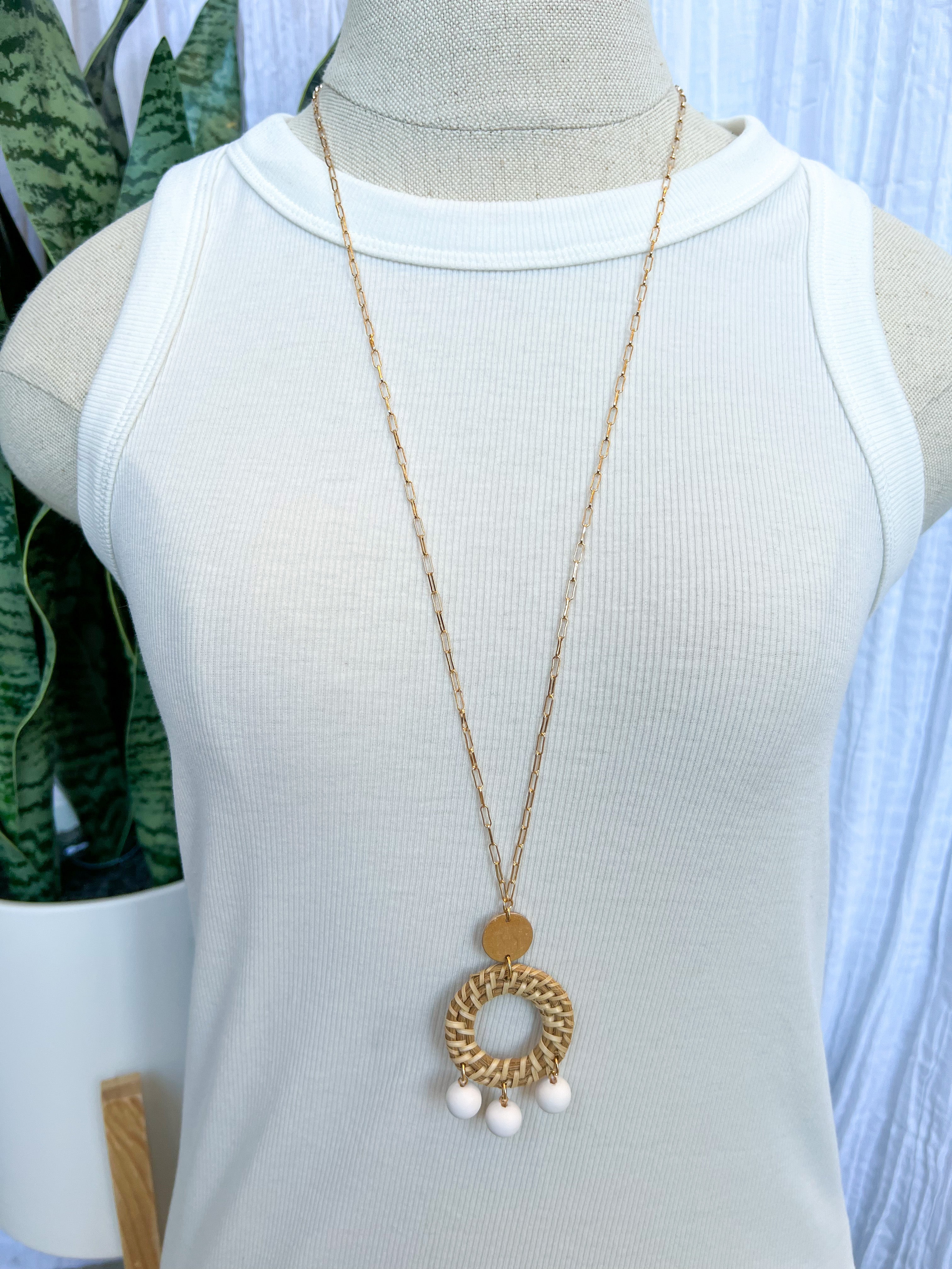 Fame Raffia Necklace-Necklaces-Fame-The Silo Boutique, Women's Fashion Boutique Located in Warren and Grand Forks North Dakota